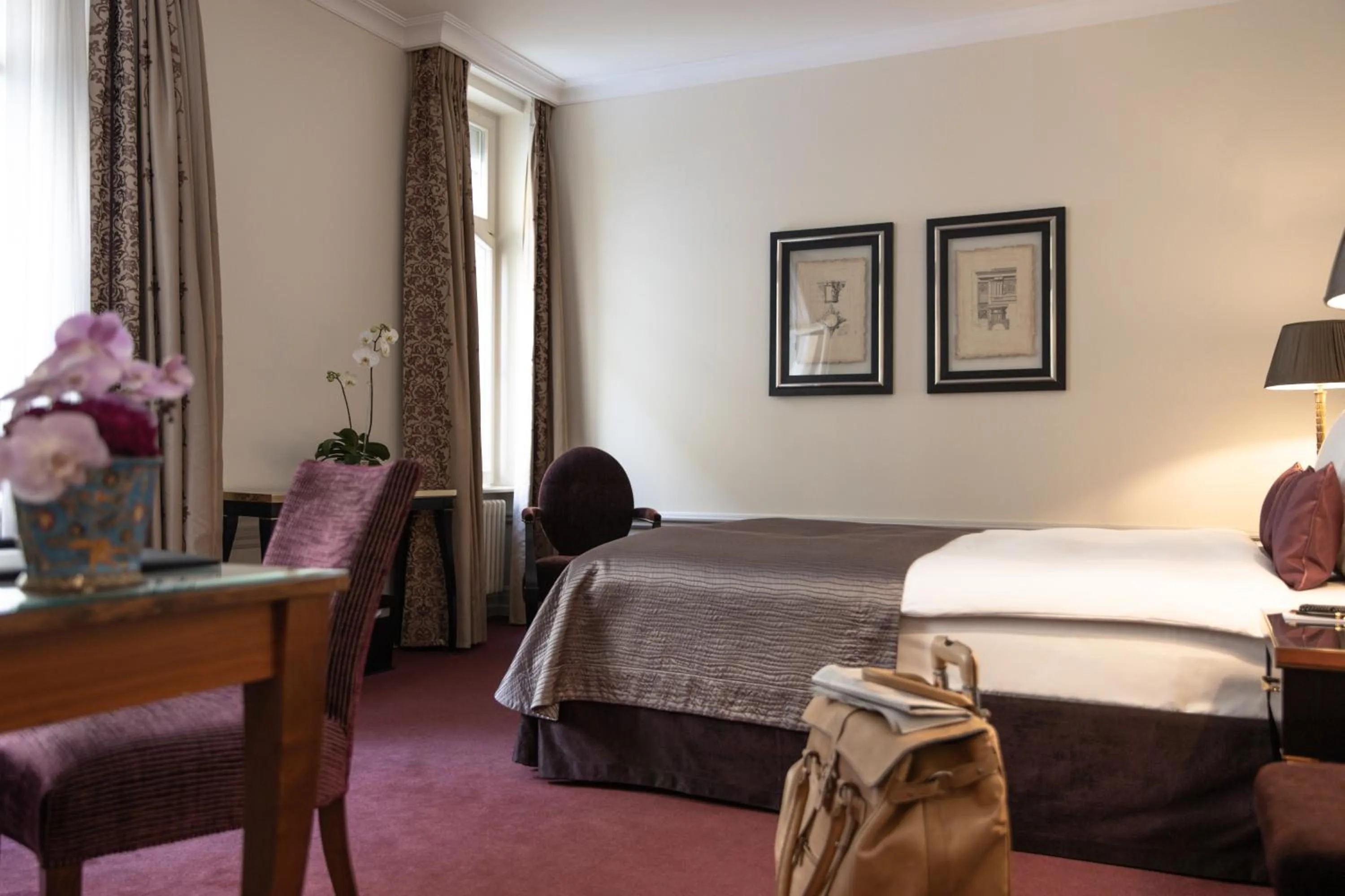 Standard Single Room in Hotel Bellevue Palace Bern