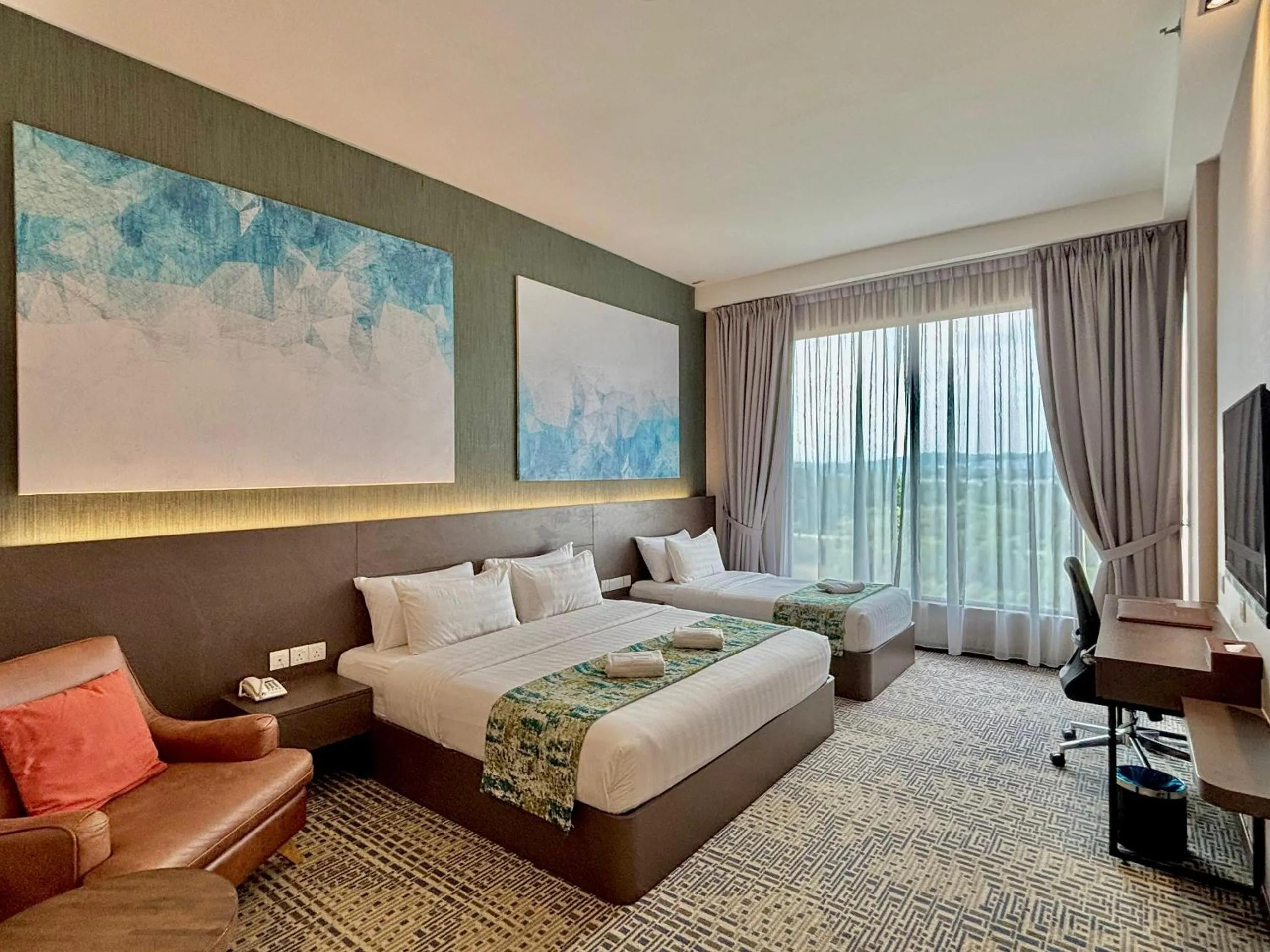 Deluxe Triple Room in D ELEGANCE GRAND BANDAR SERI ALAM