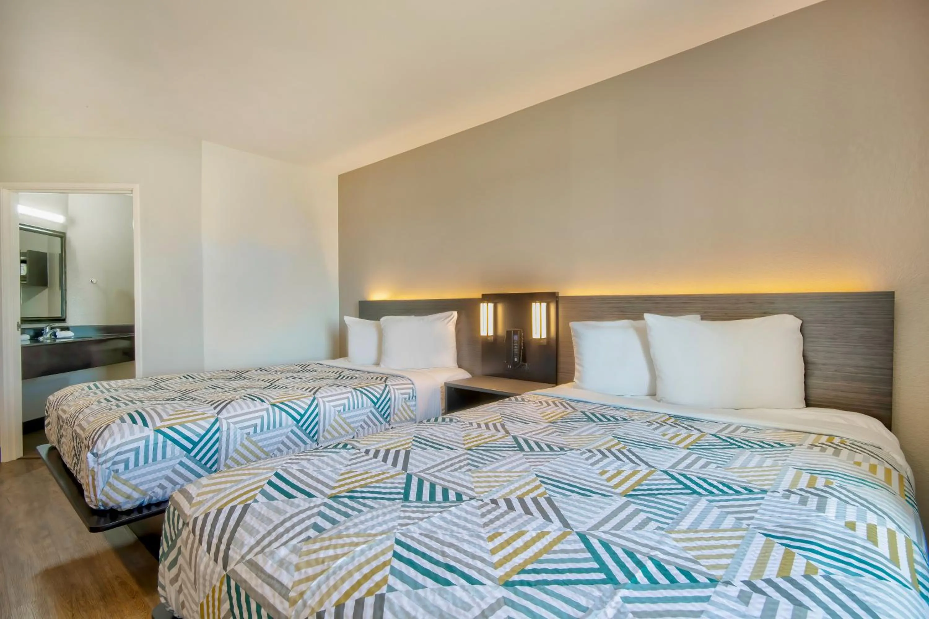 Quadruple Room - Non-Smoking in Motel 6-Harlingen, TX