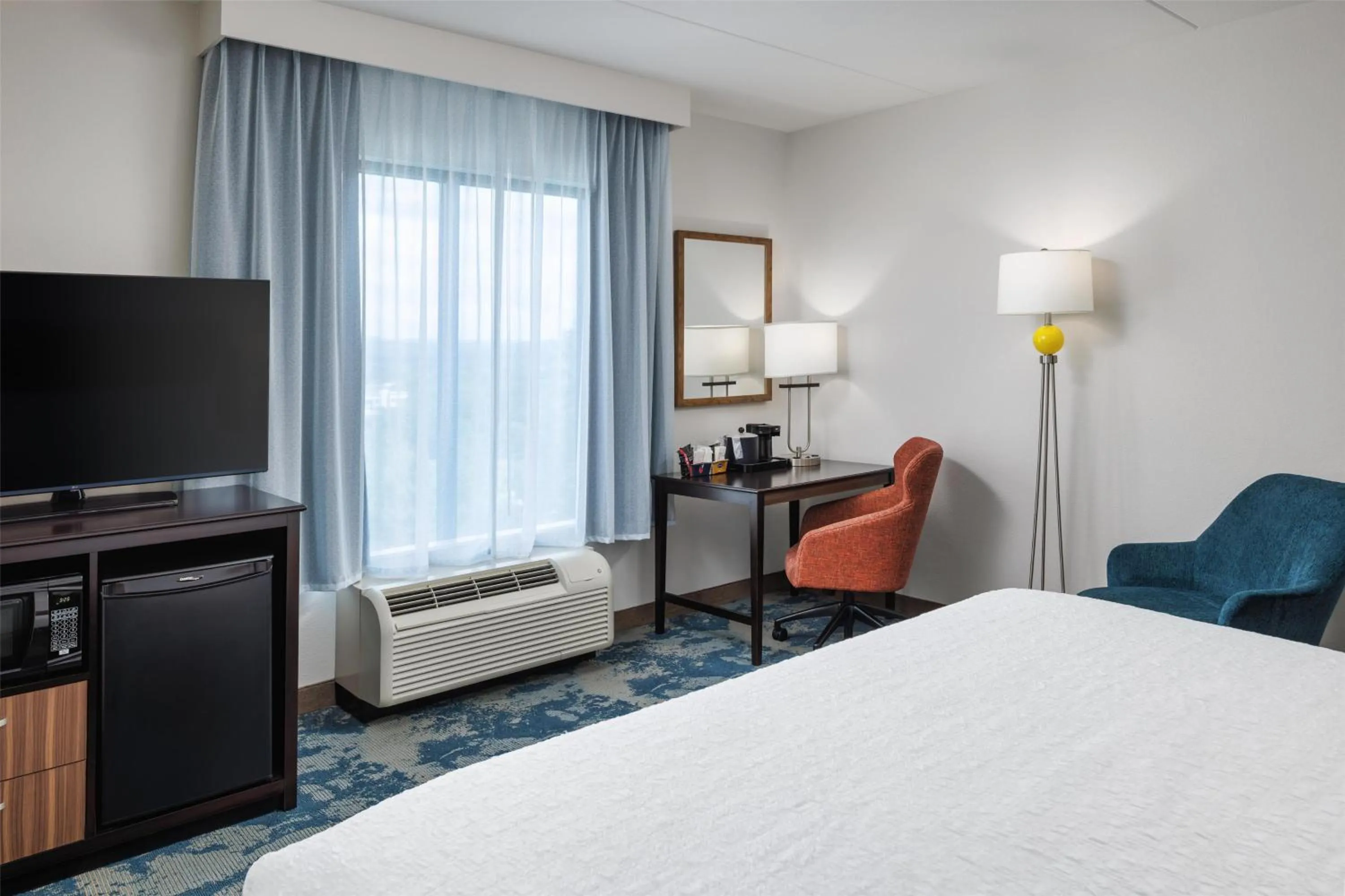 King Room - Mobility Access/Non-Smoking in Hampton Inn & Suites Chattanooga/Hamilton Place