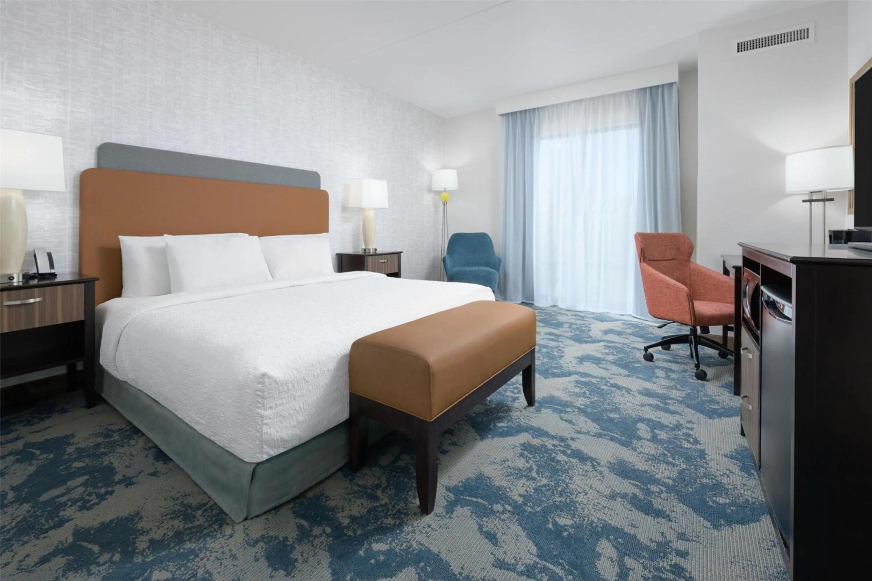 King Room - Mobility Access/Non-Smoking in Hampton Inn & Suites Chattanooga/Hamilton Place