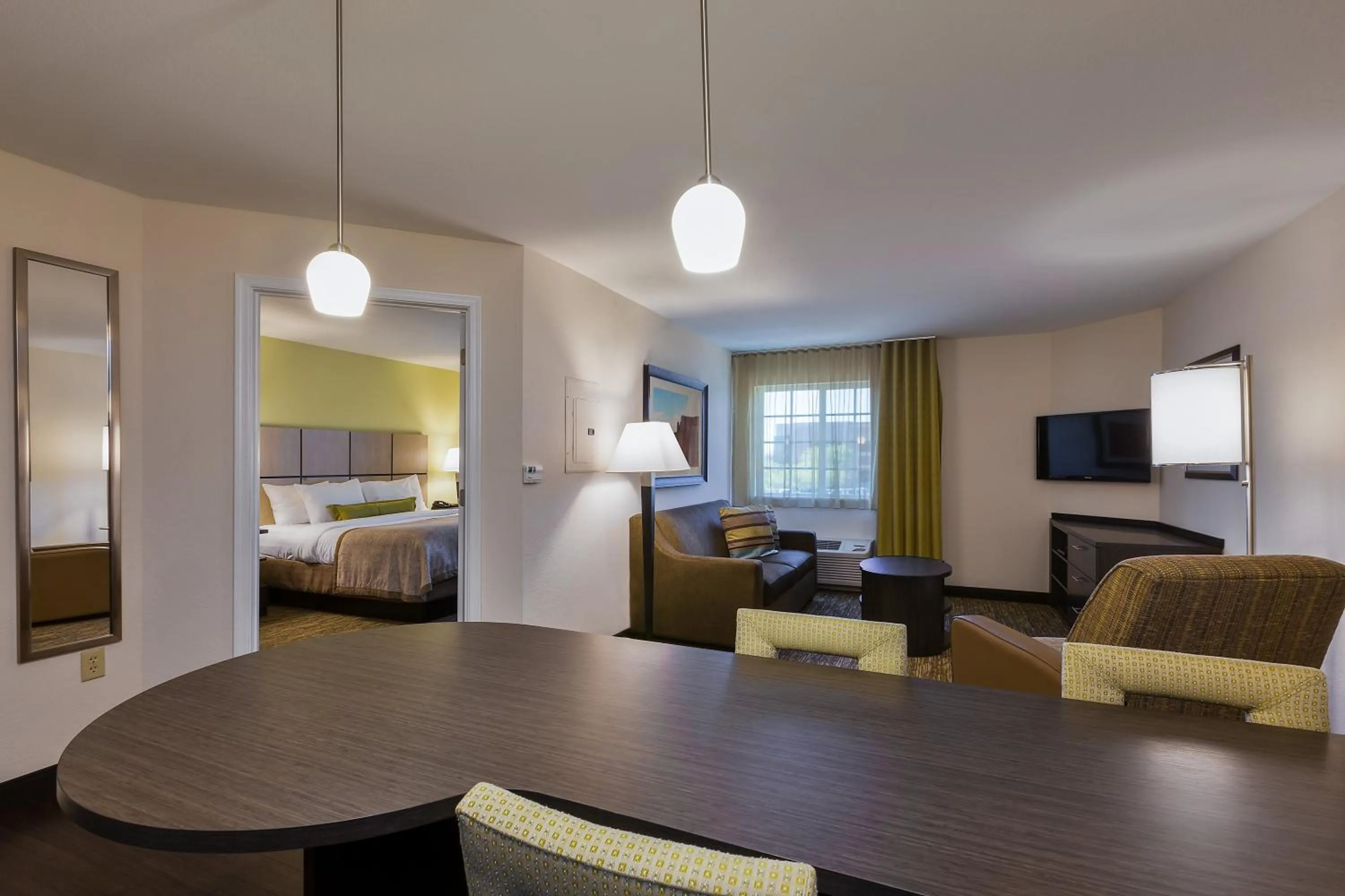 Queen Room - Hearing Accessible in Candlewood Suites Tucson by IHG