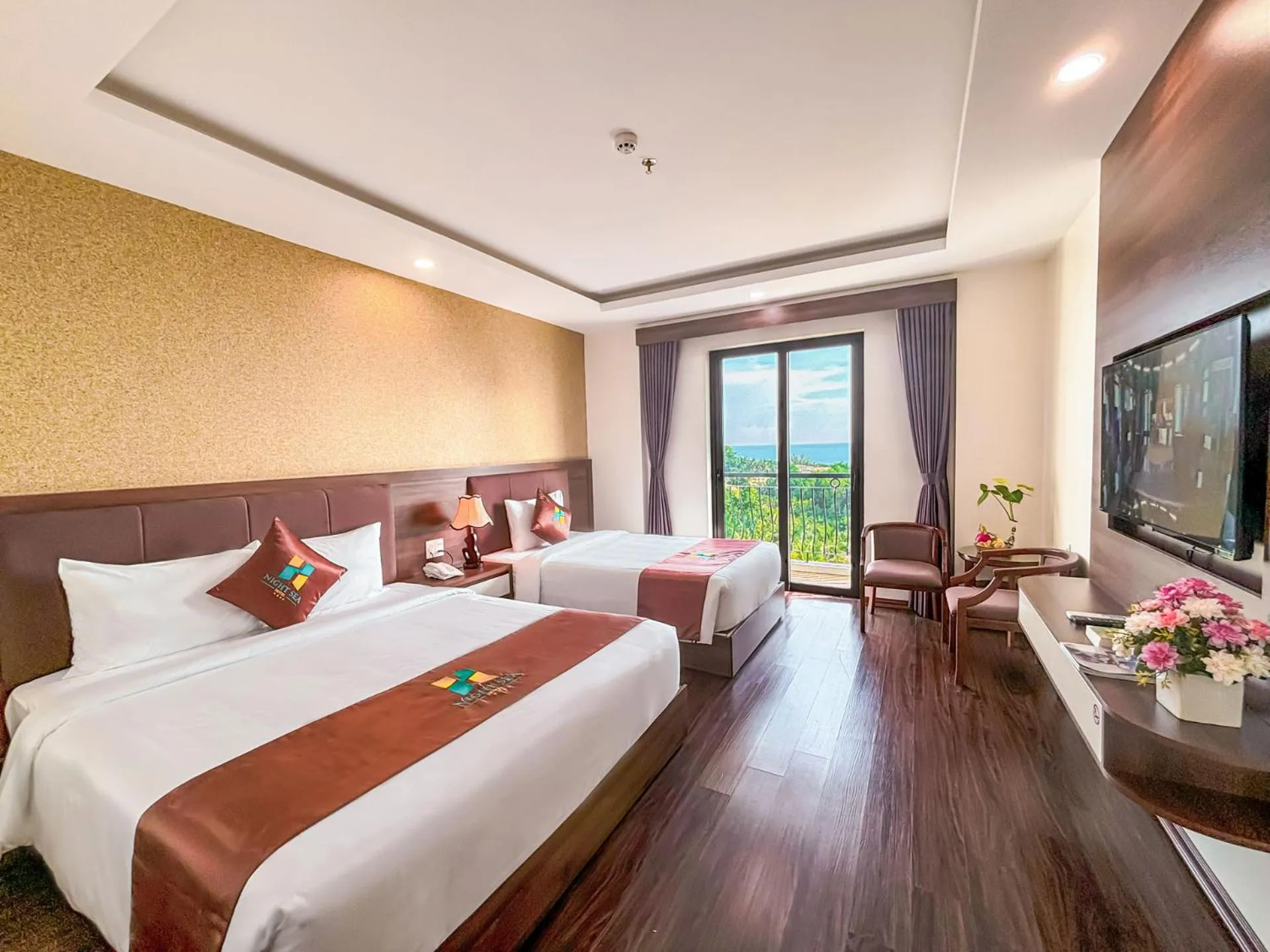 Double or Twin Room with Garden View in NIGHT SEA HOTEL