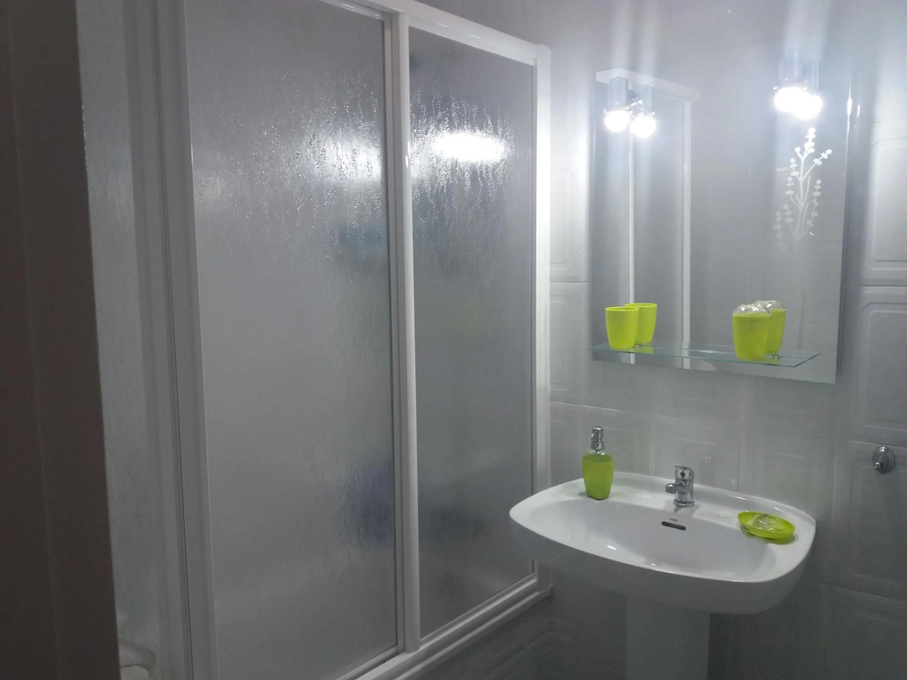 Family Room with Private Bathroom in Hospederia Islasol