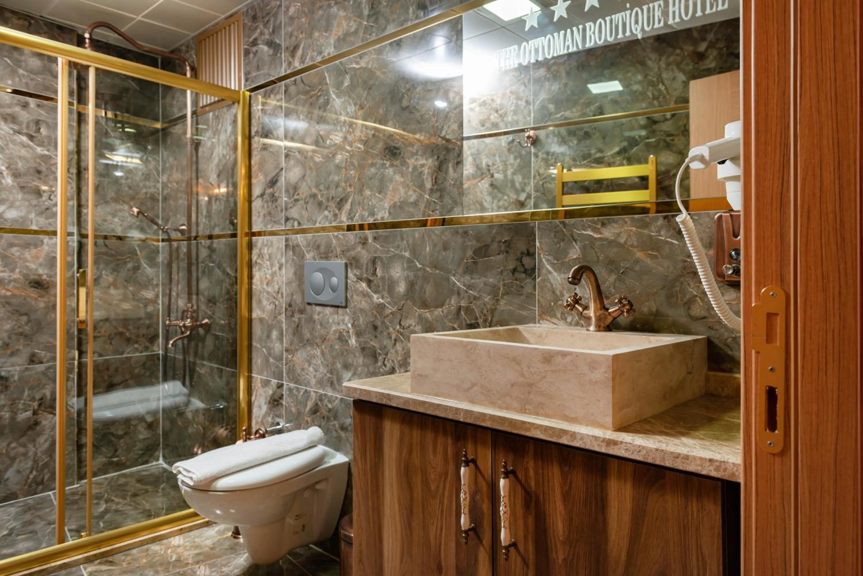 Superior Triple Room in The Ottoman