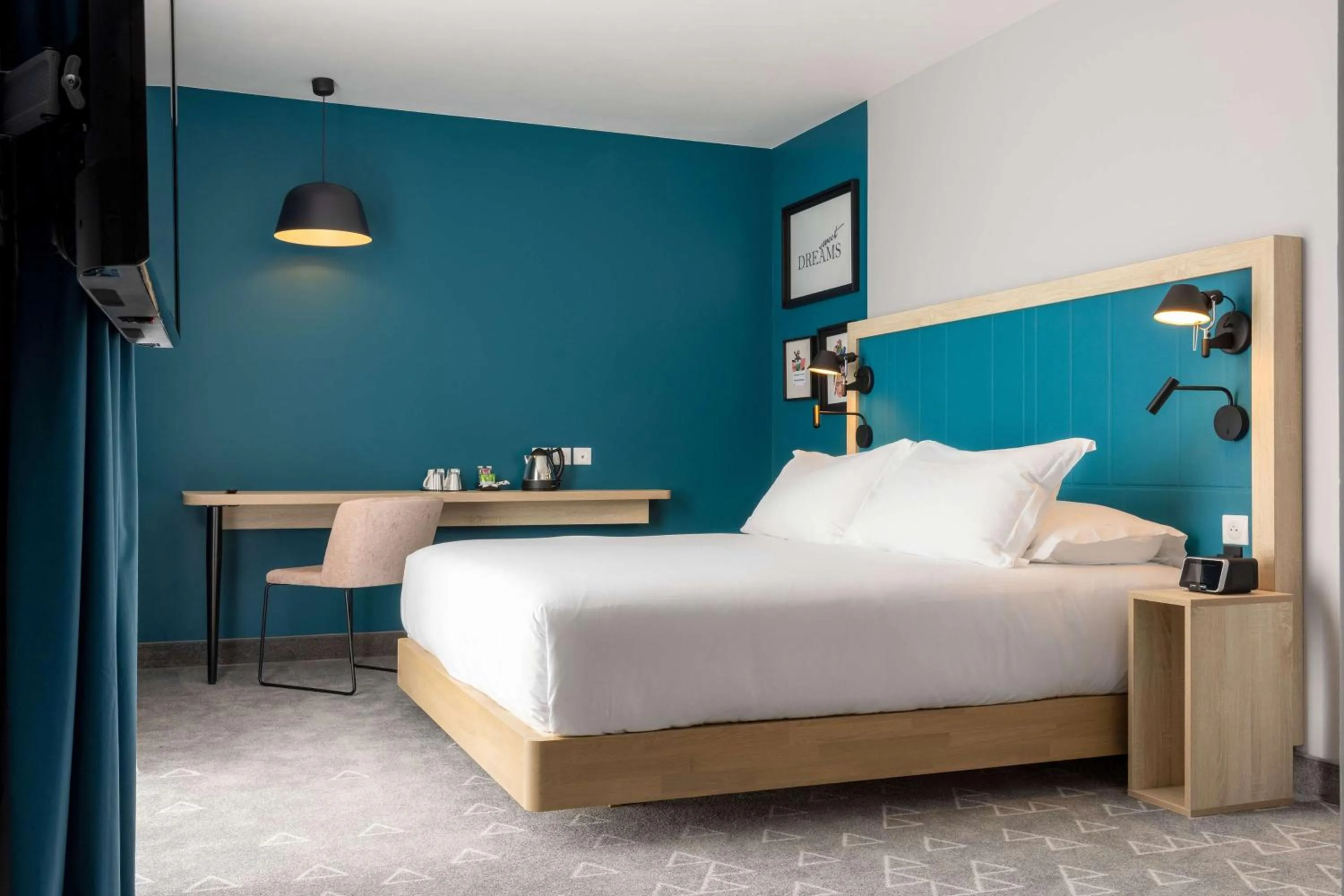 King Room in Hampton by Hilton Tours Centre, France