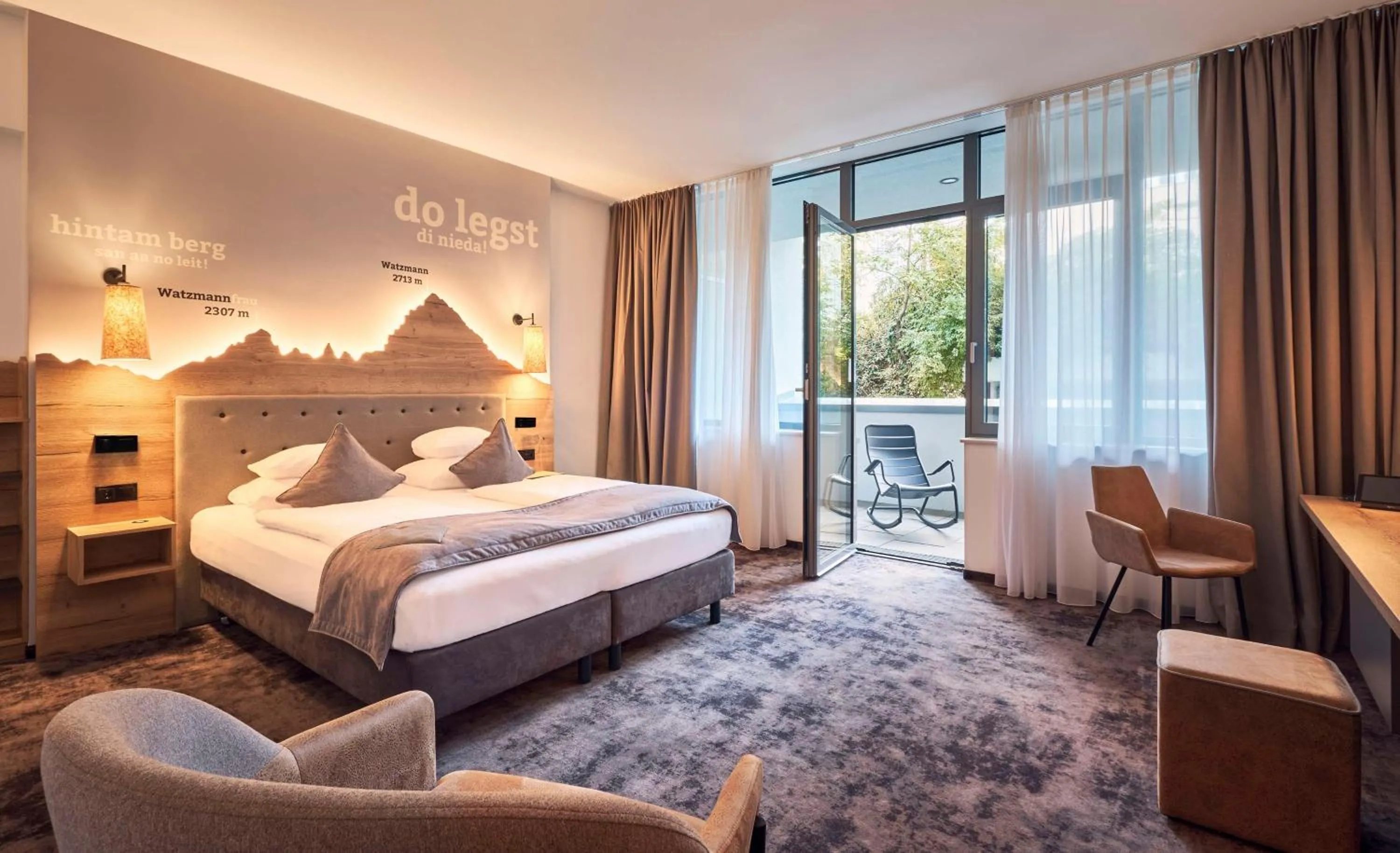 Executive Junior Suite with Walk-In Shower and Balcony in Best Western Hotel Arabellapark Muenchen