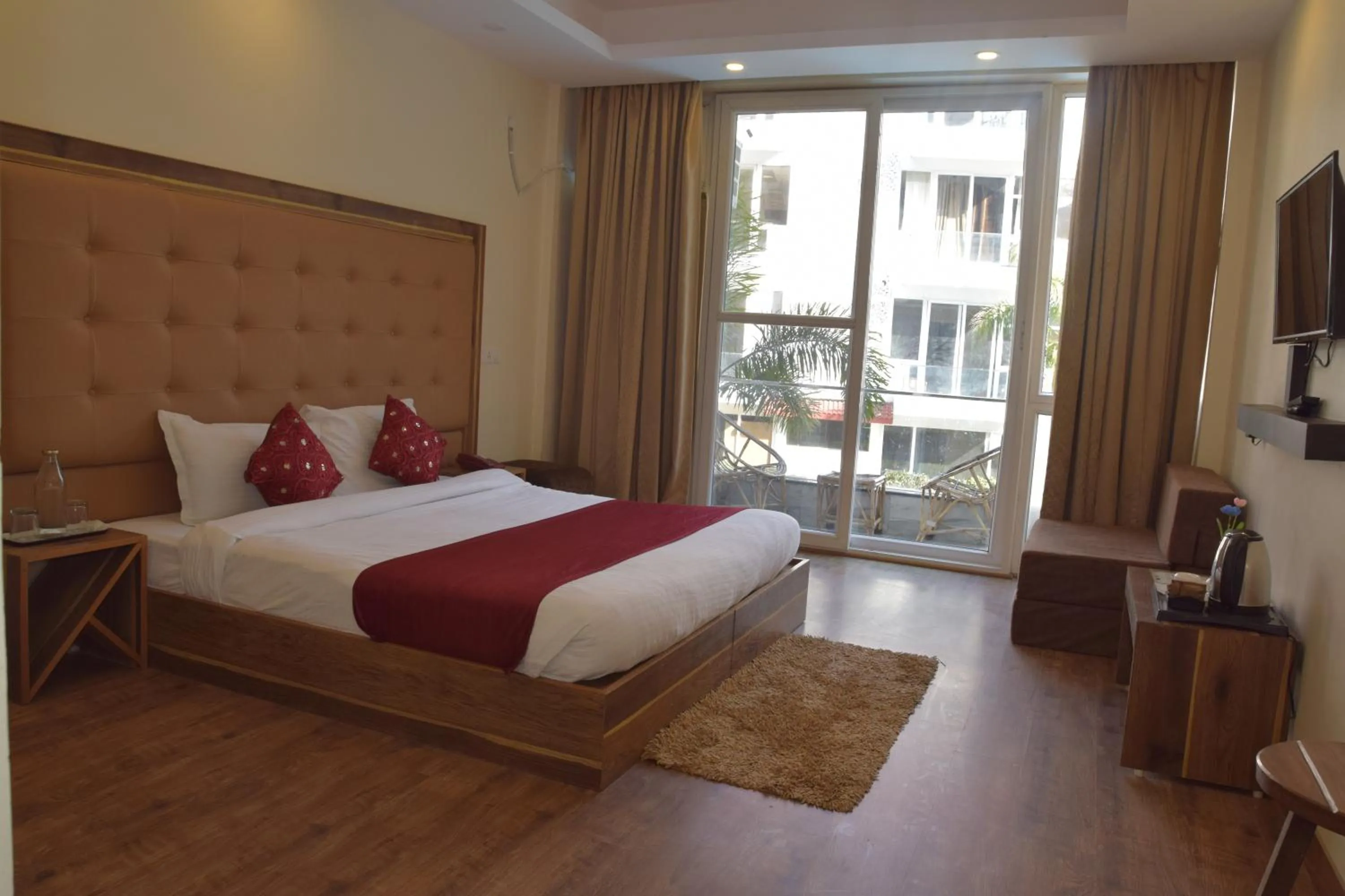 Superior Double Room - single occupancy in Avenue 18 Resort