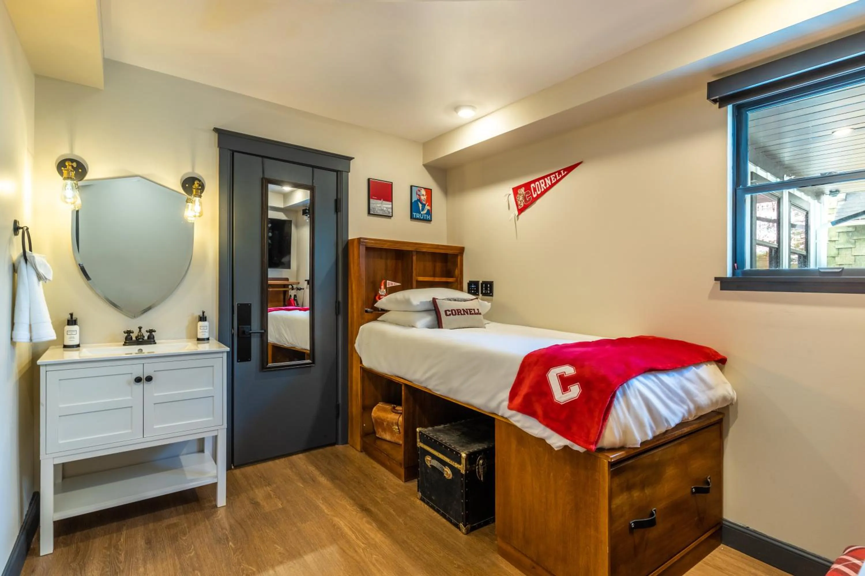 Standard Single Room - single occupancy in The Dorm Hotel