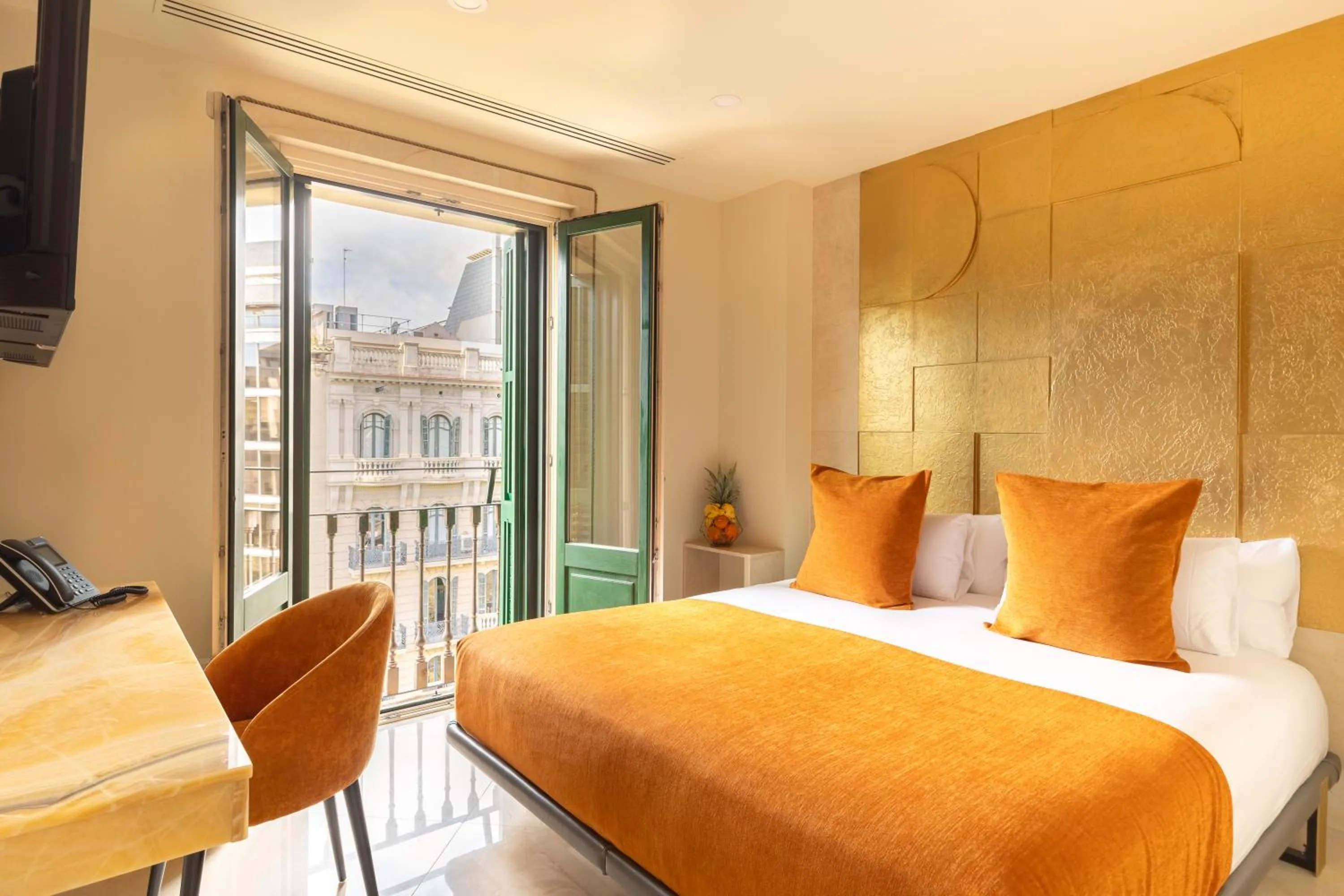 Two-Bedroom Apartment in Cosmo Apartments Rambla Catalunya