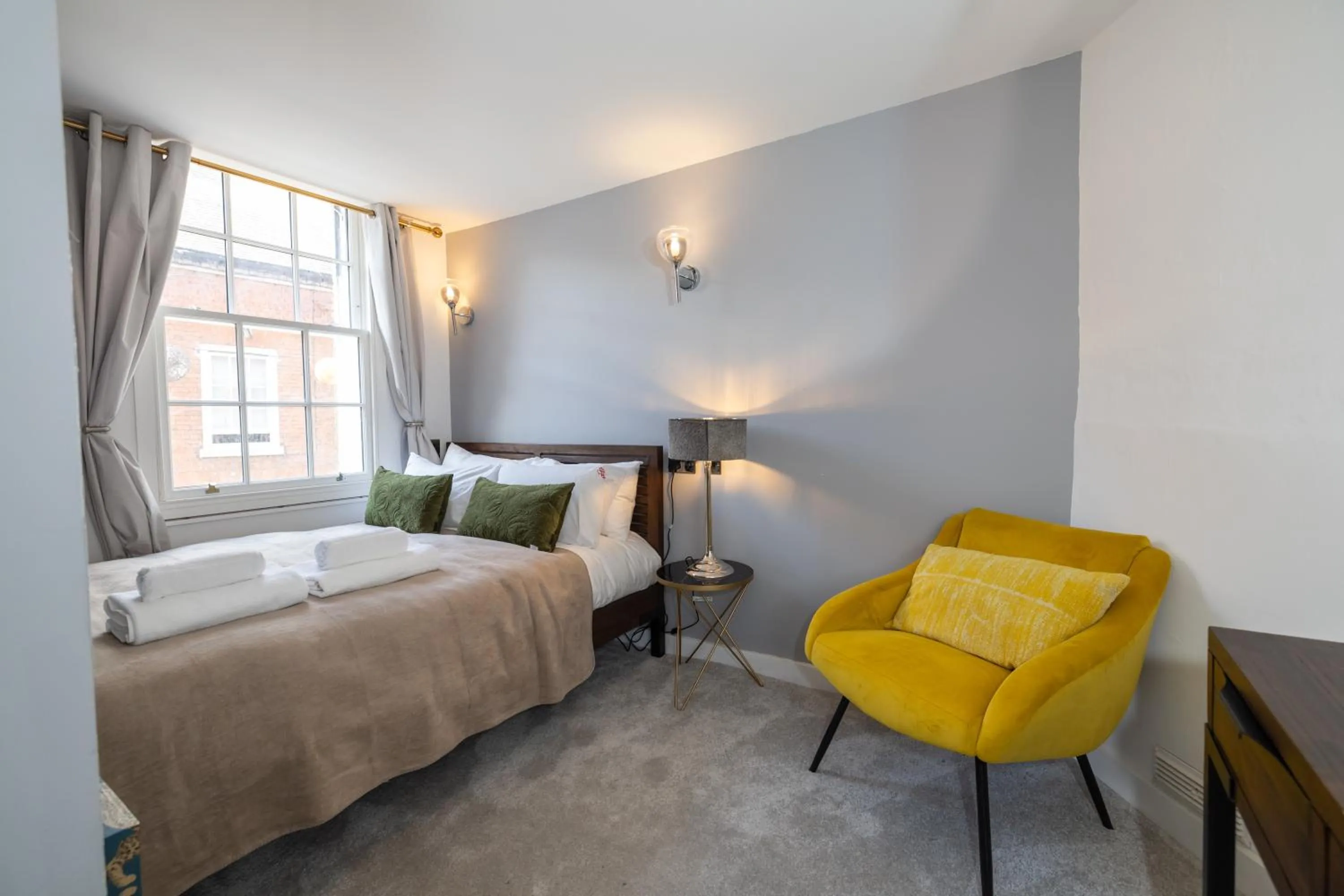 Superior King Room in Riize Boutique Hotel Worcester Self Check-in City Centre