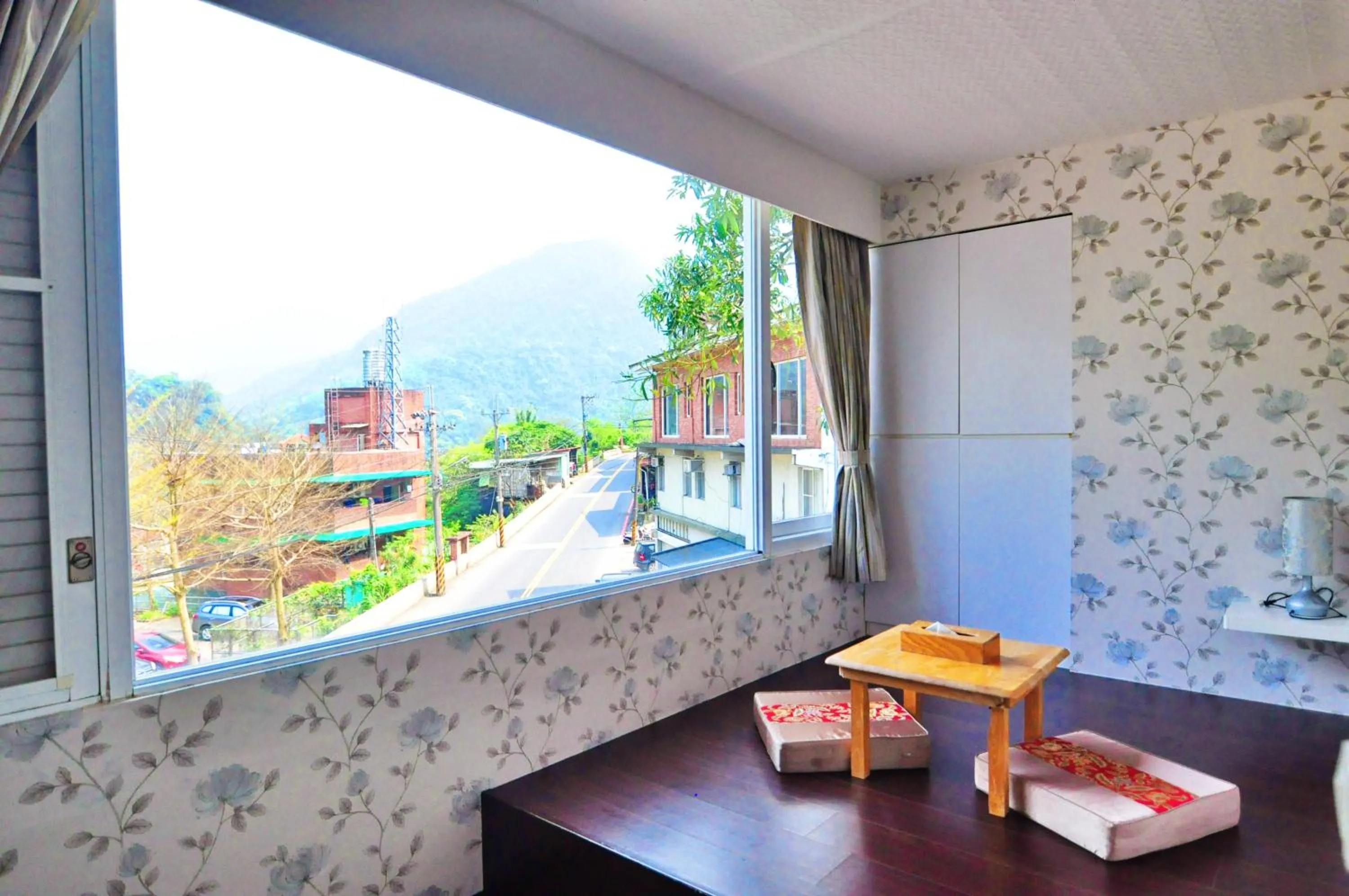 Japanese-Style Deluxe Double Room in Courier Station