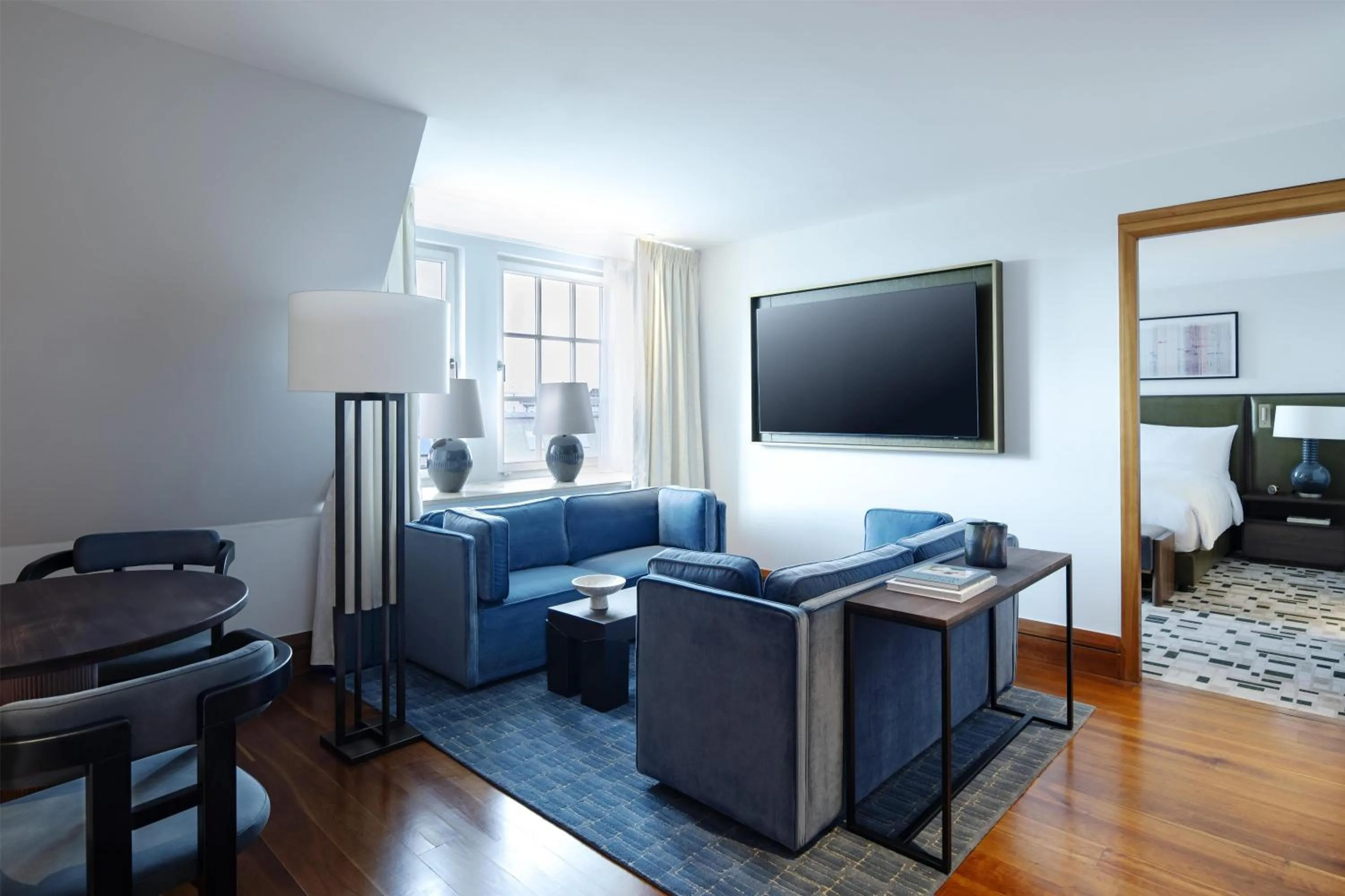 Deluxe King Studio in Conrad Hamburg