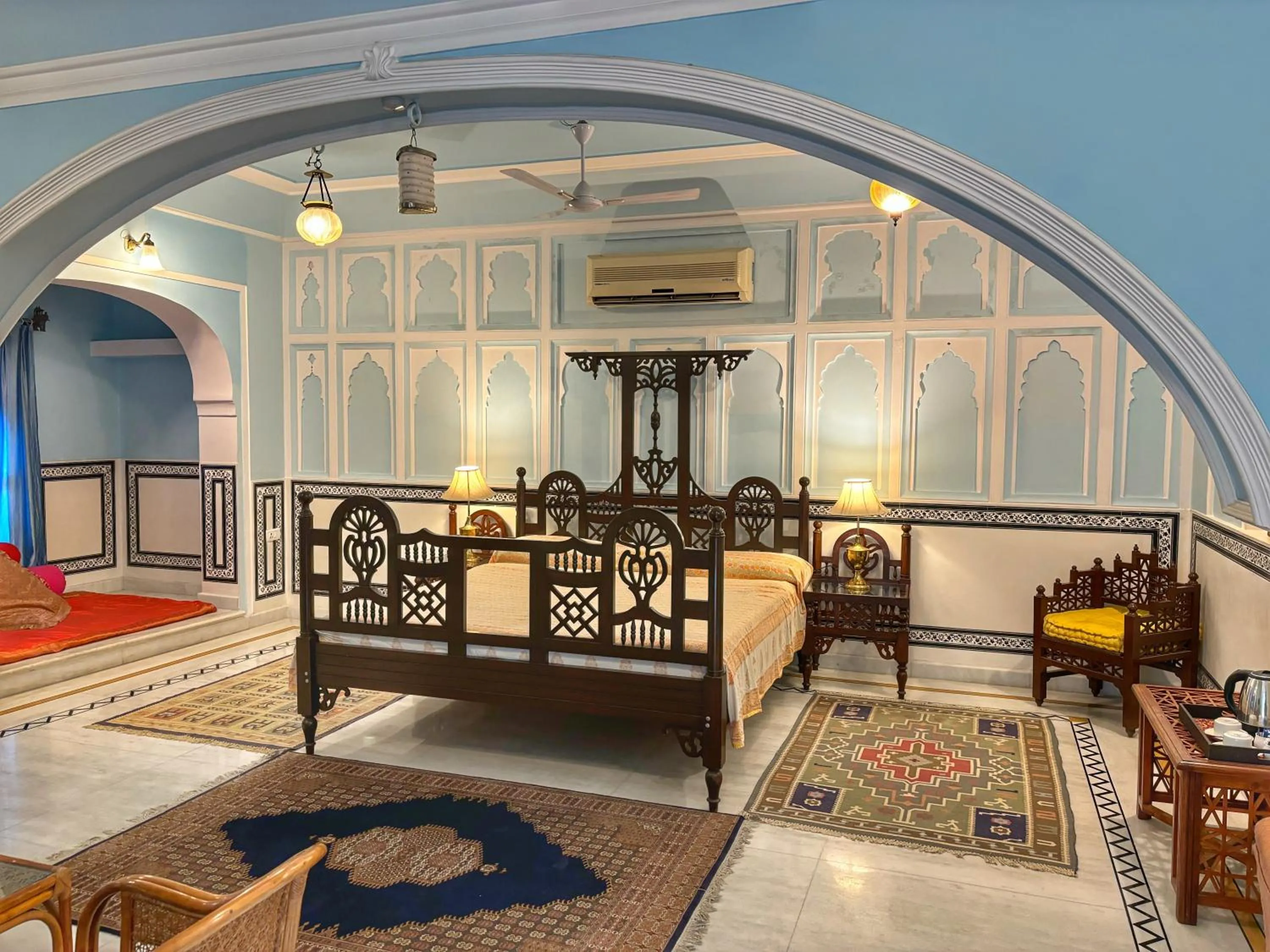 Super Deluxe Double Room in Saba Haveli