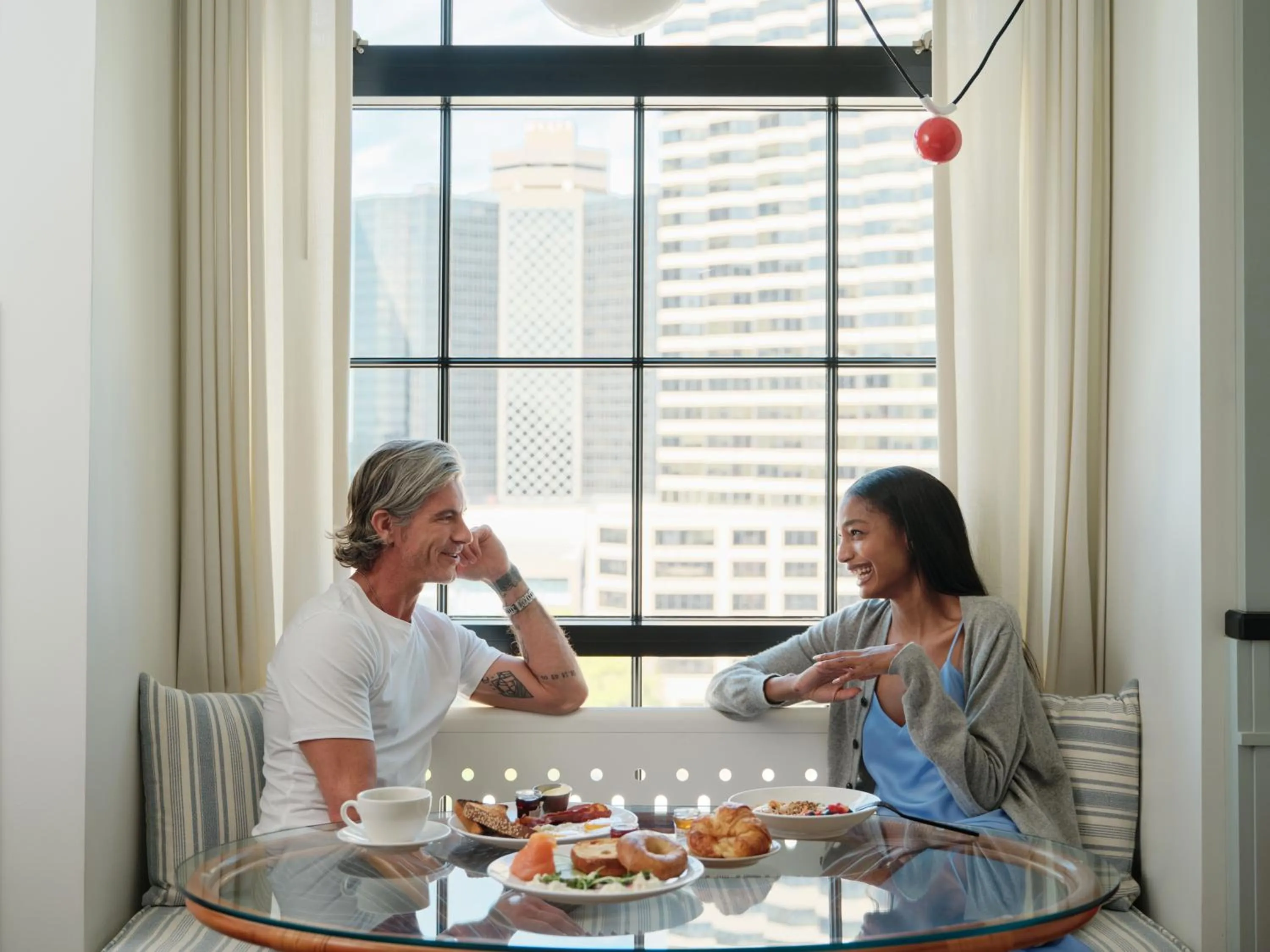 Chamber King City View in Virgin Hotels New Orleans