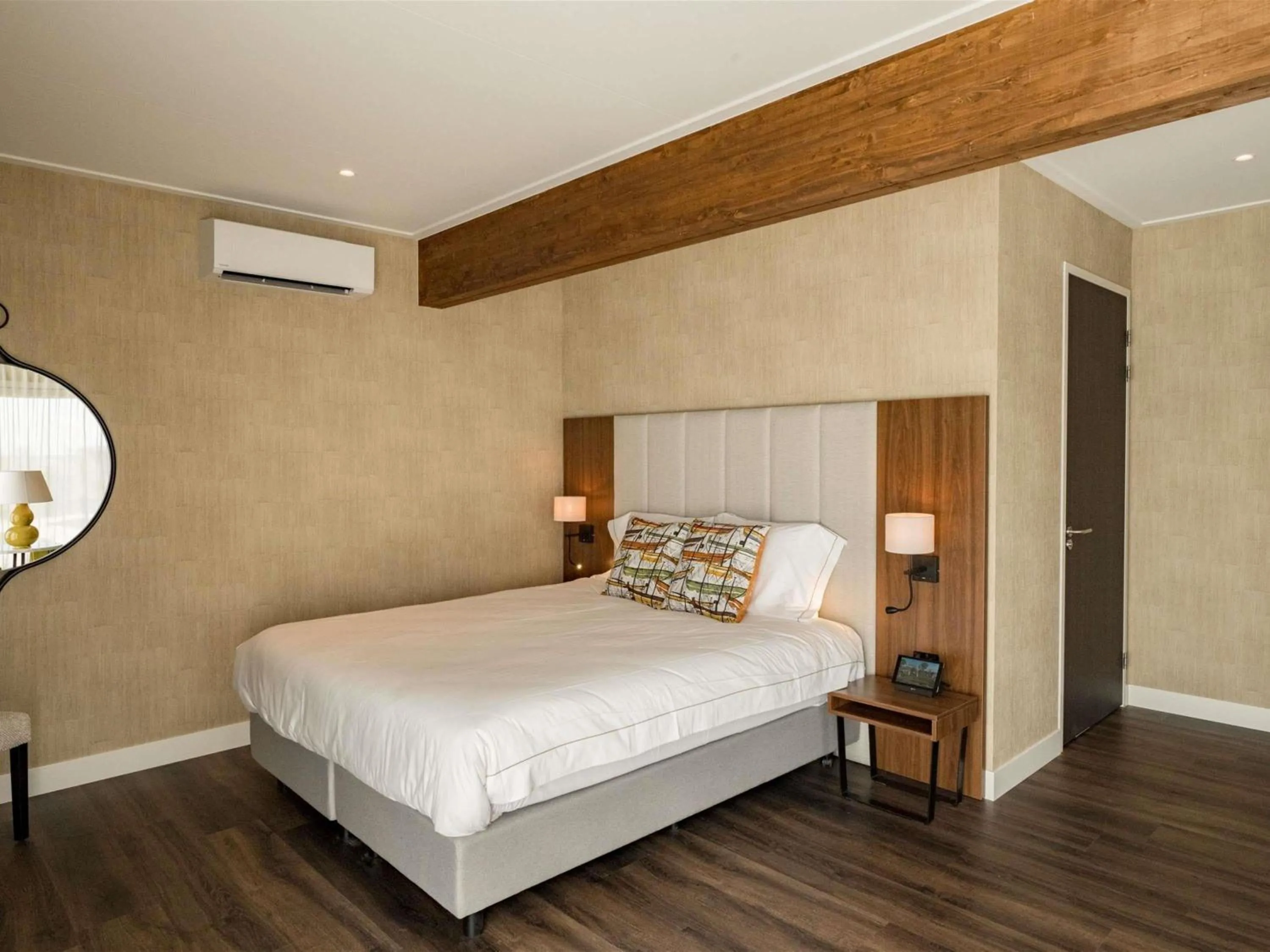 Garden Suite with Double Bed in Hotel Ter Zand - Handwritten Collection