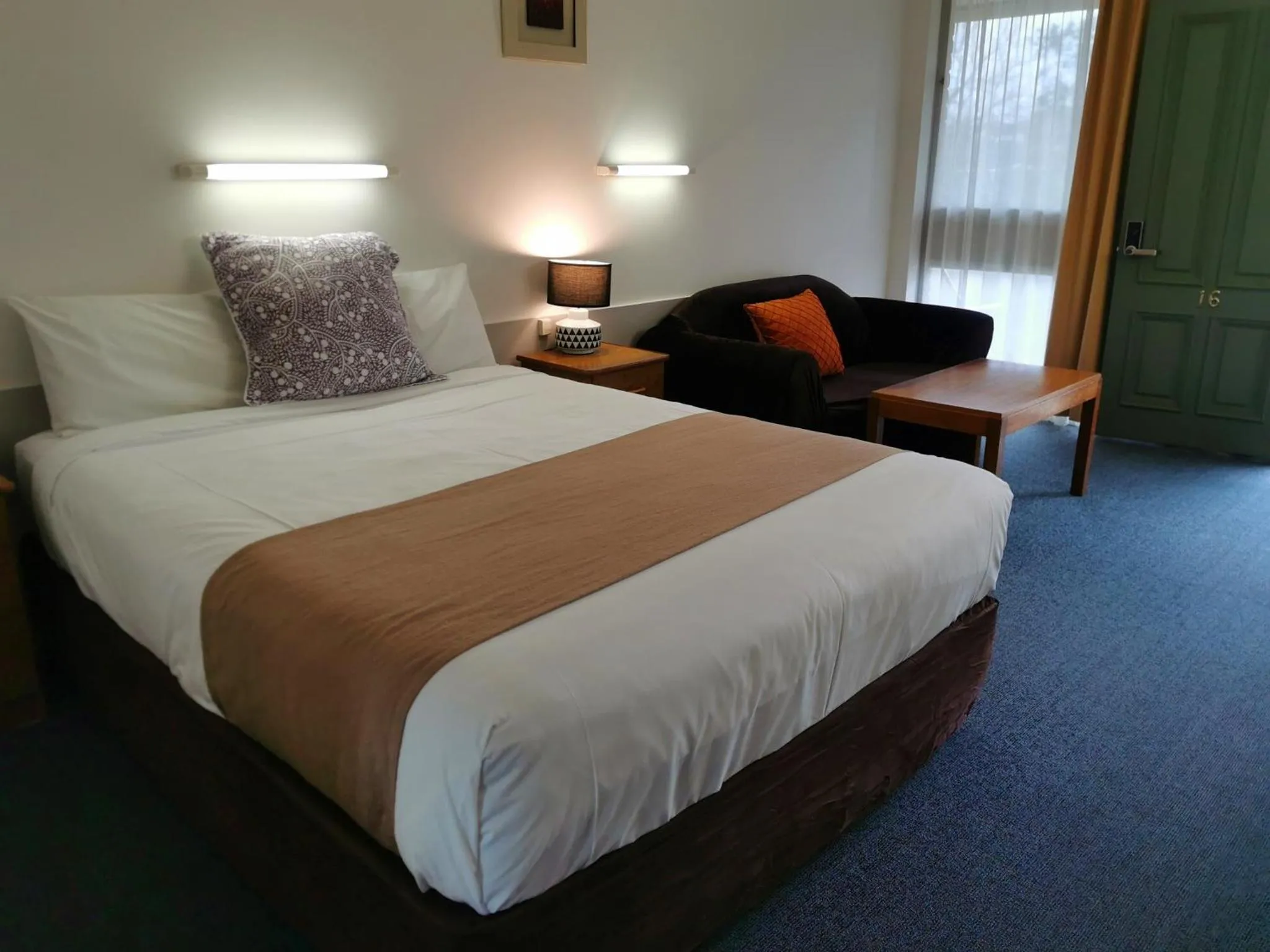 Queen Room - single occupancy in Ballarat Eureka Lodge Motel