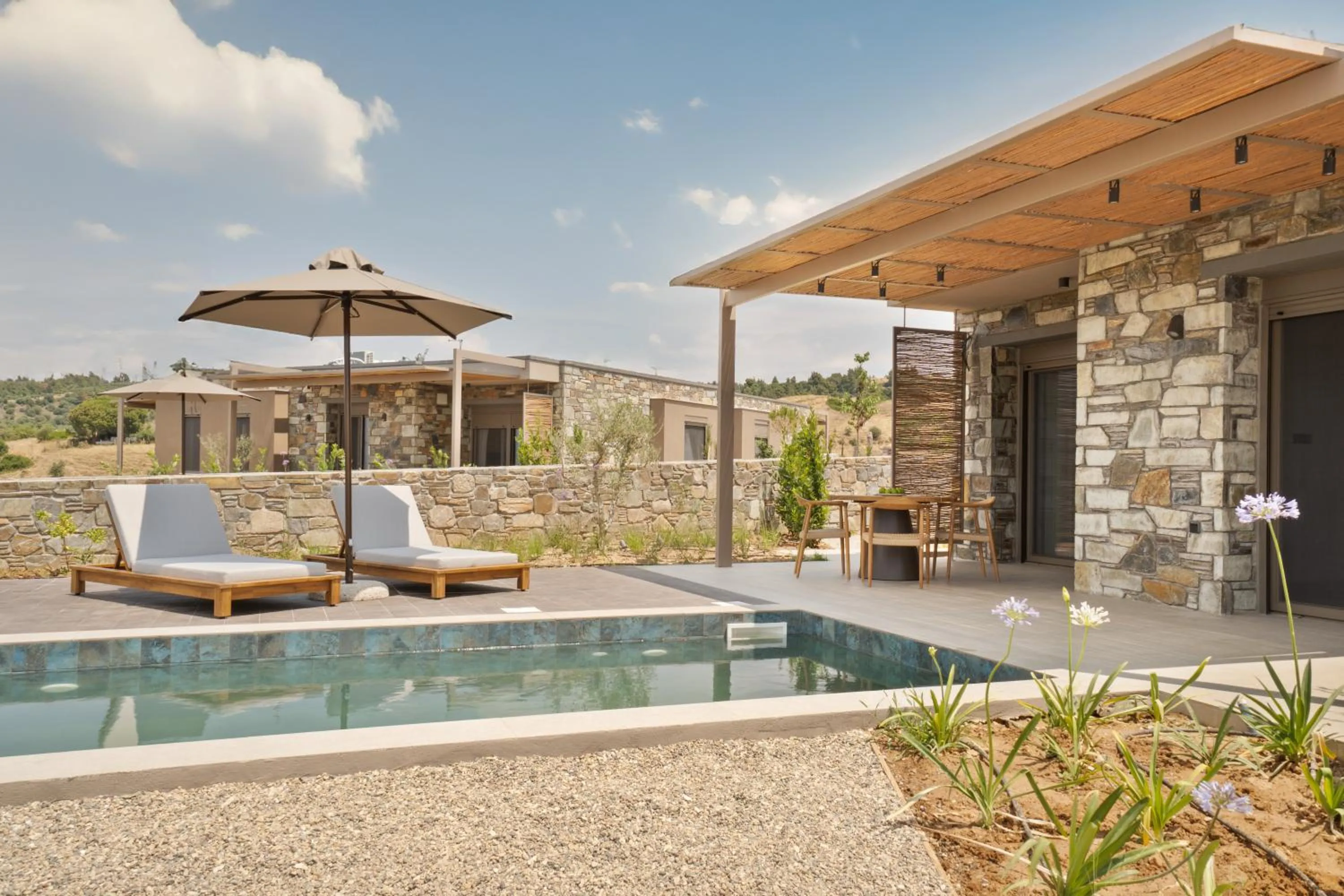 One-Bedroom Villa with Private Pool in Etheres