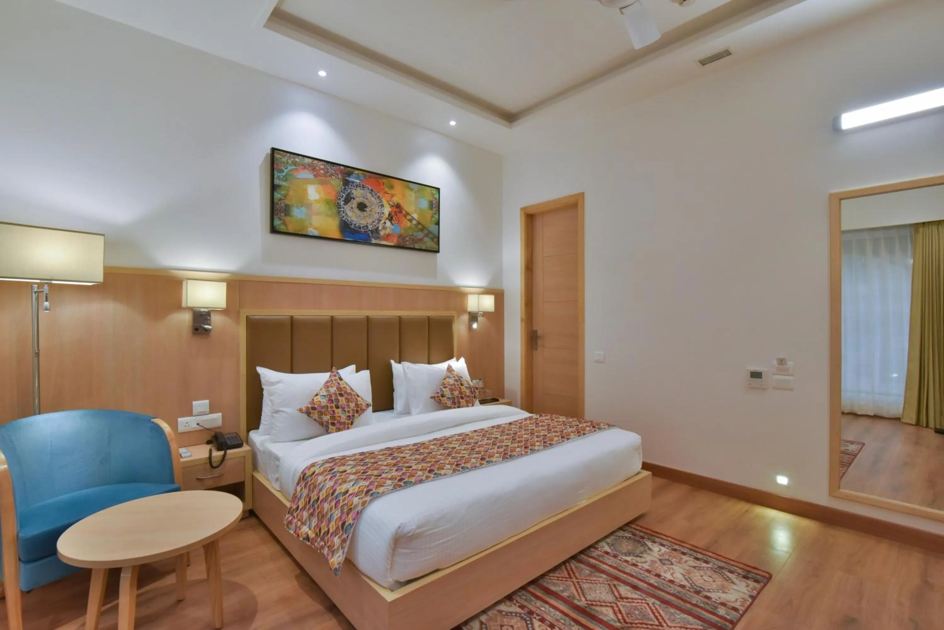 Superior King Room in SureStay by Best Western Heritage Walk