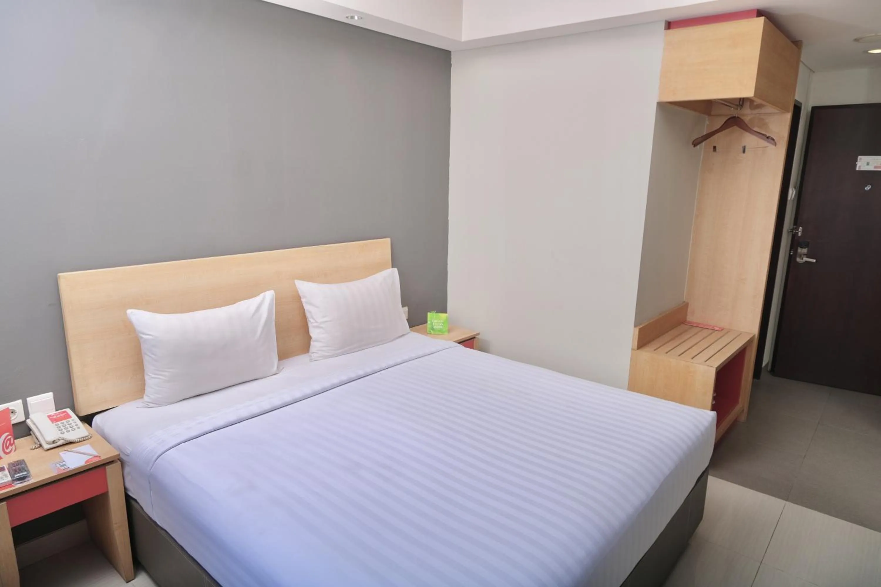 Superior Double Room in @Hom Semarang Simpang Lima
