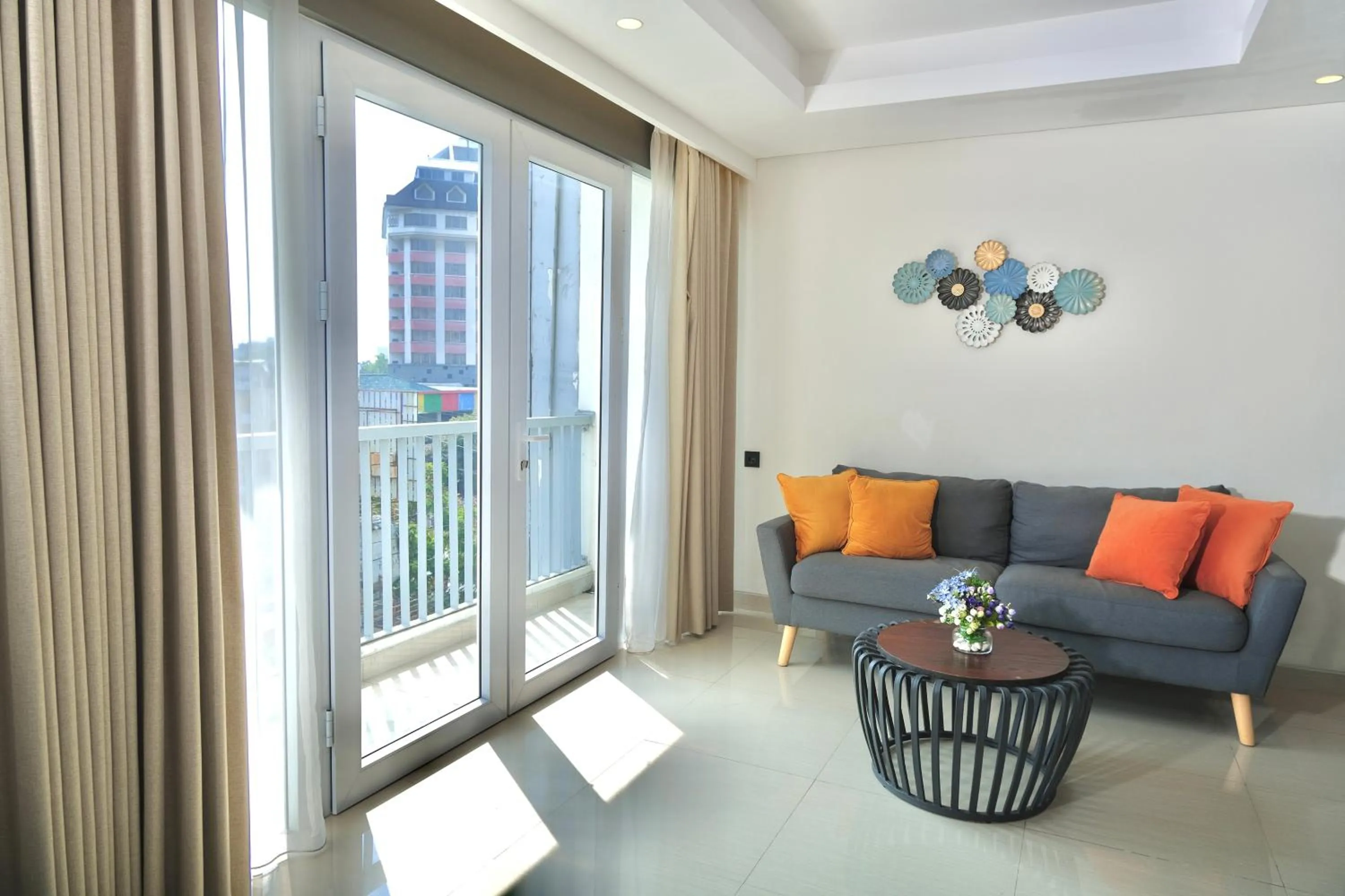 Junior Suite in @Hom Semarang Simpang Lima