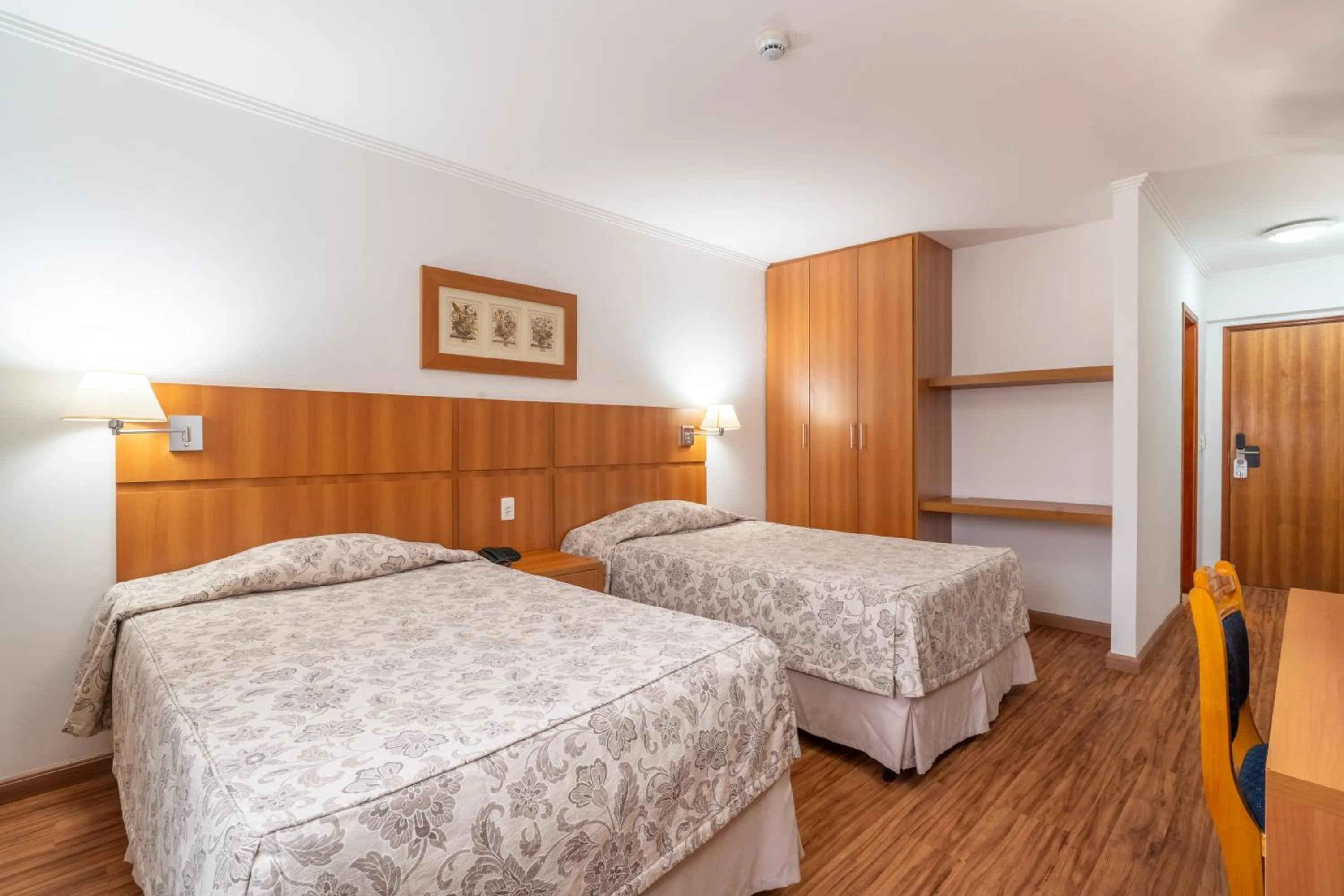 Standard Twin Room - single occupancy in Hotel Plaza Mayor