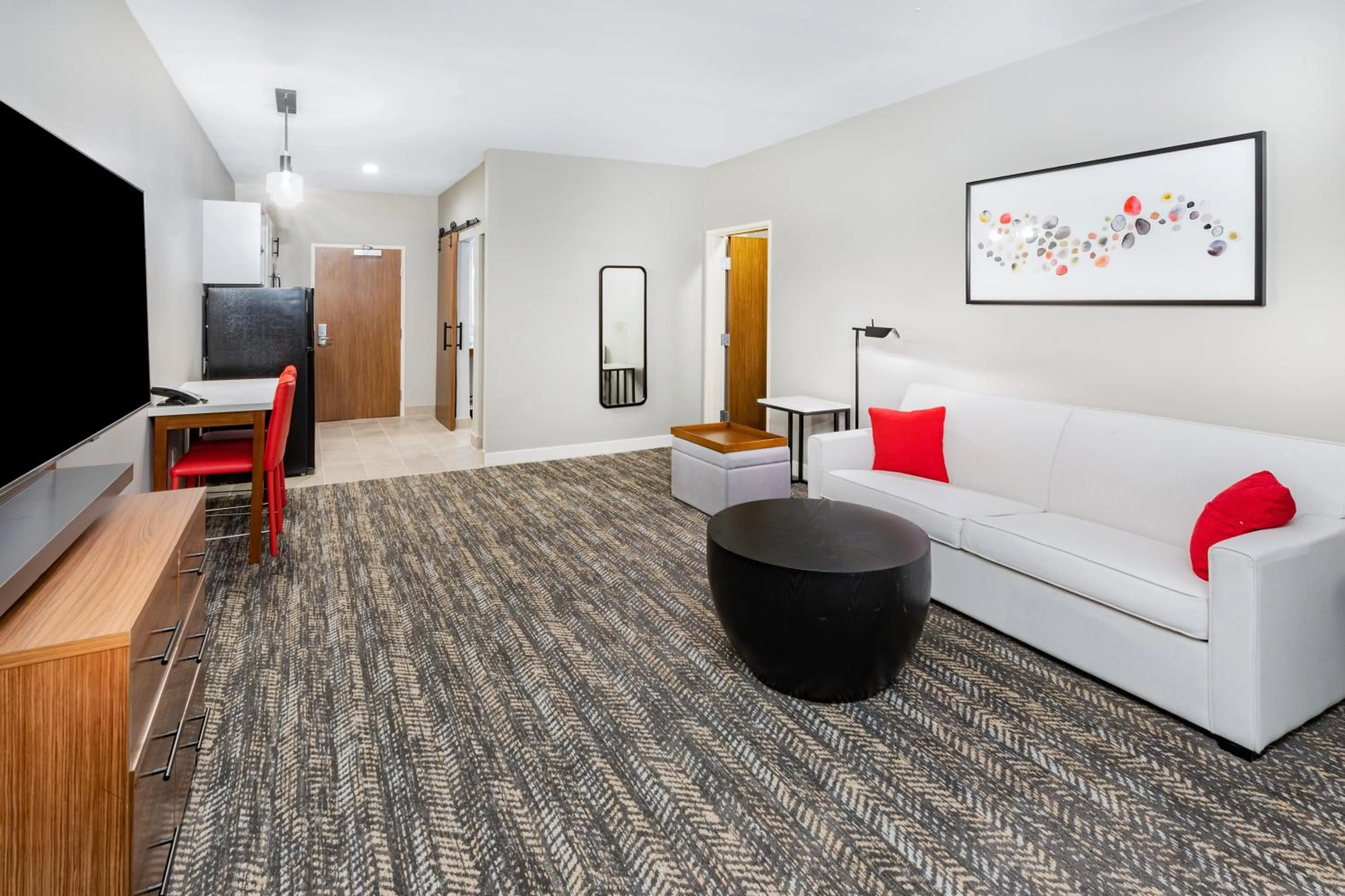 One-Bedroom Queen Suite - Non-Smoking in Hawthorn Extended Stay by Wyndham Oklahoma City Airport