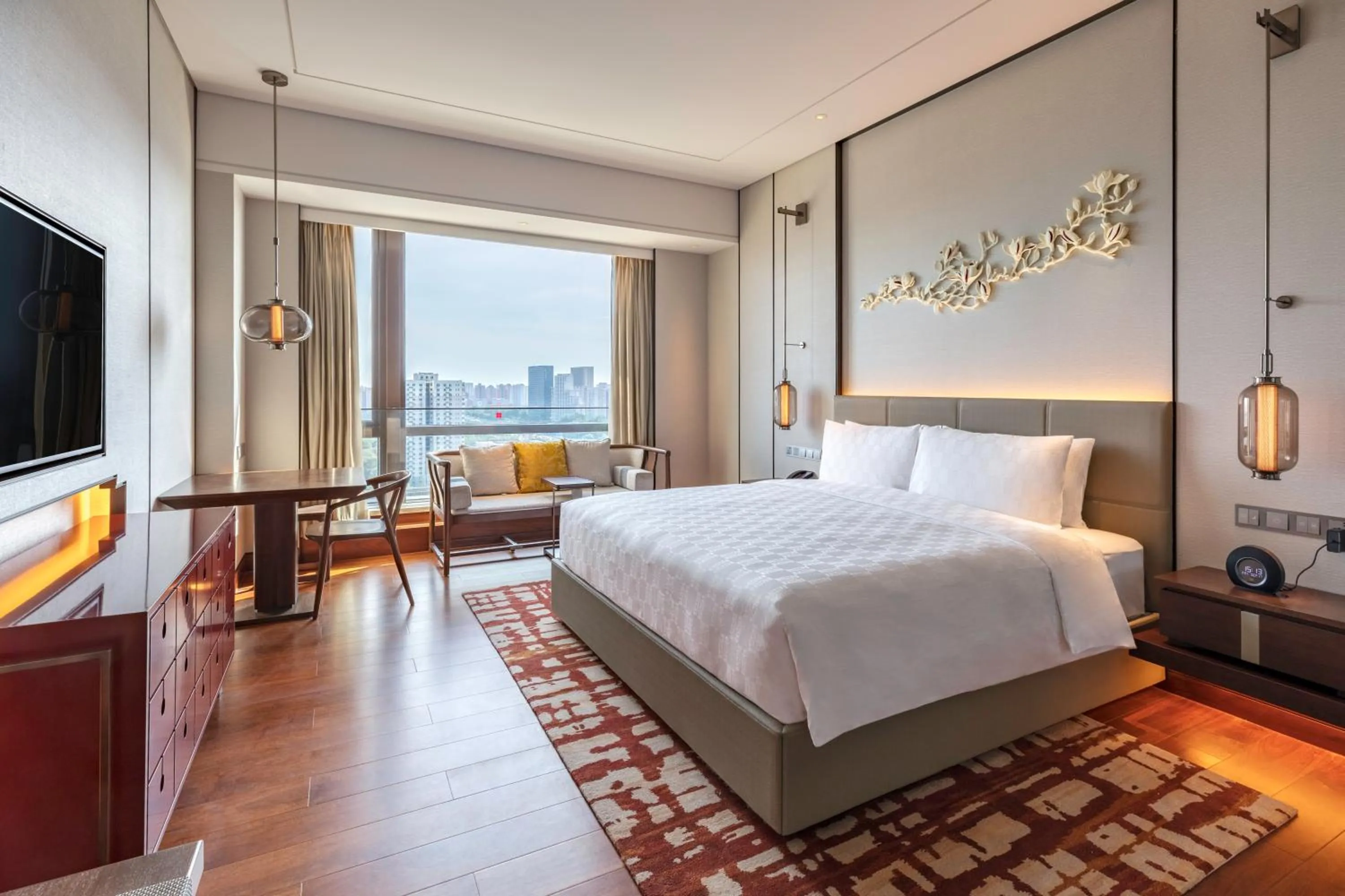 Standard King Room with Lounge Access in HUALUXE Beijing Xinan