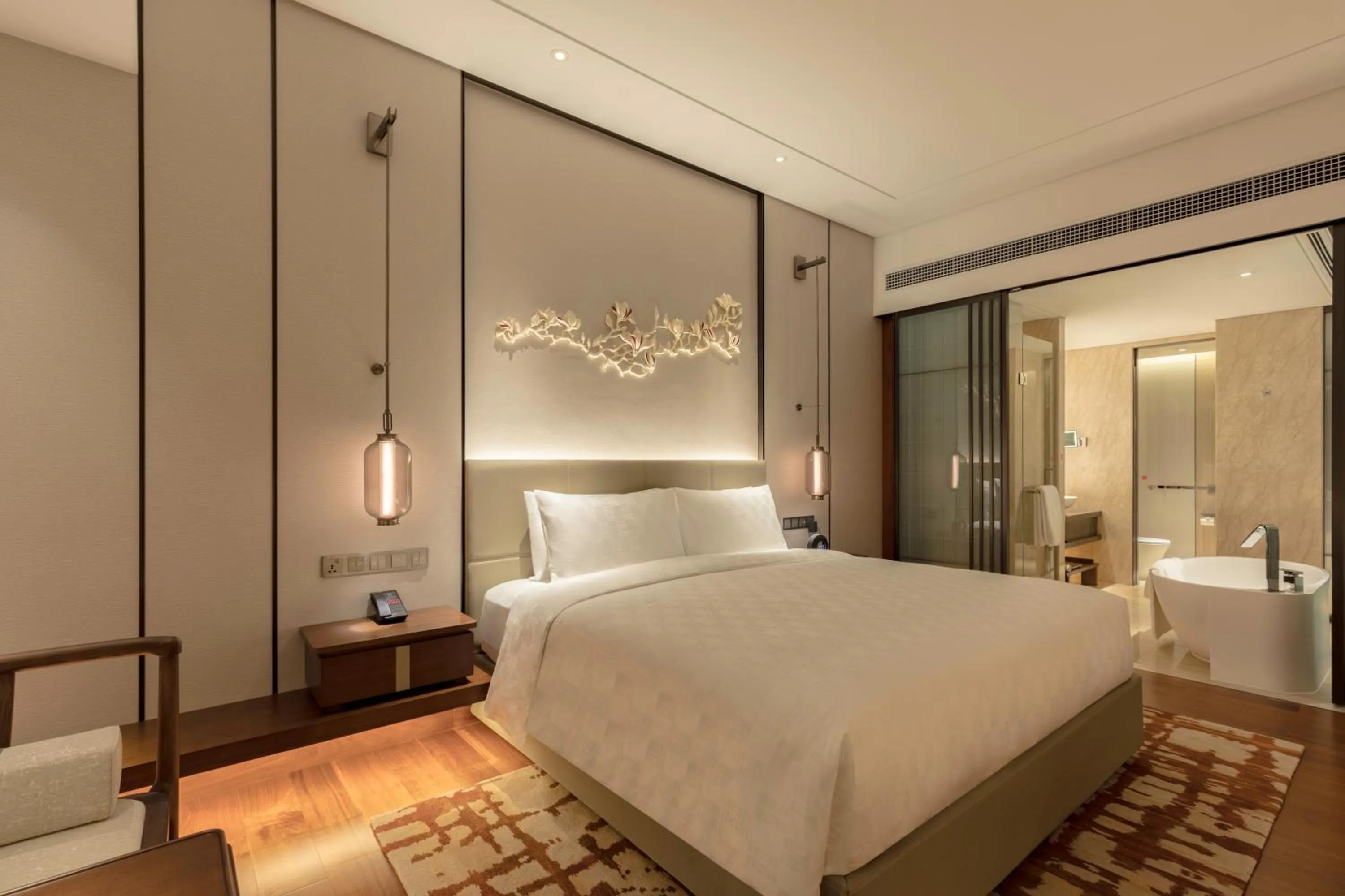 Standard King Room in HUALUXE Beijing Xinan