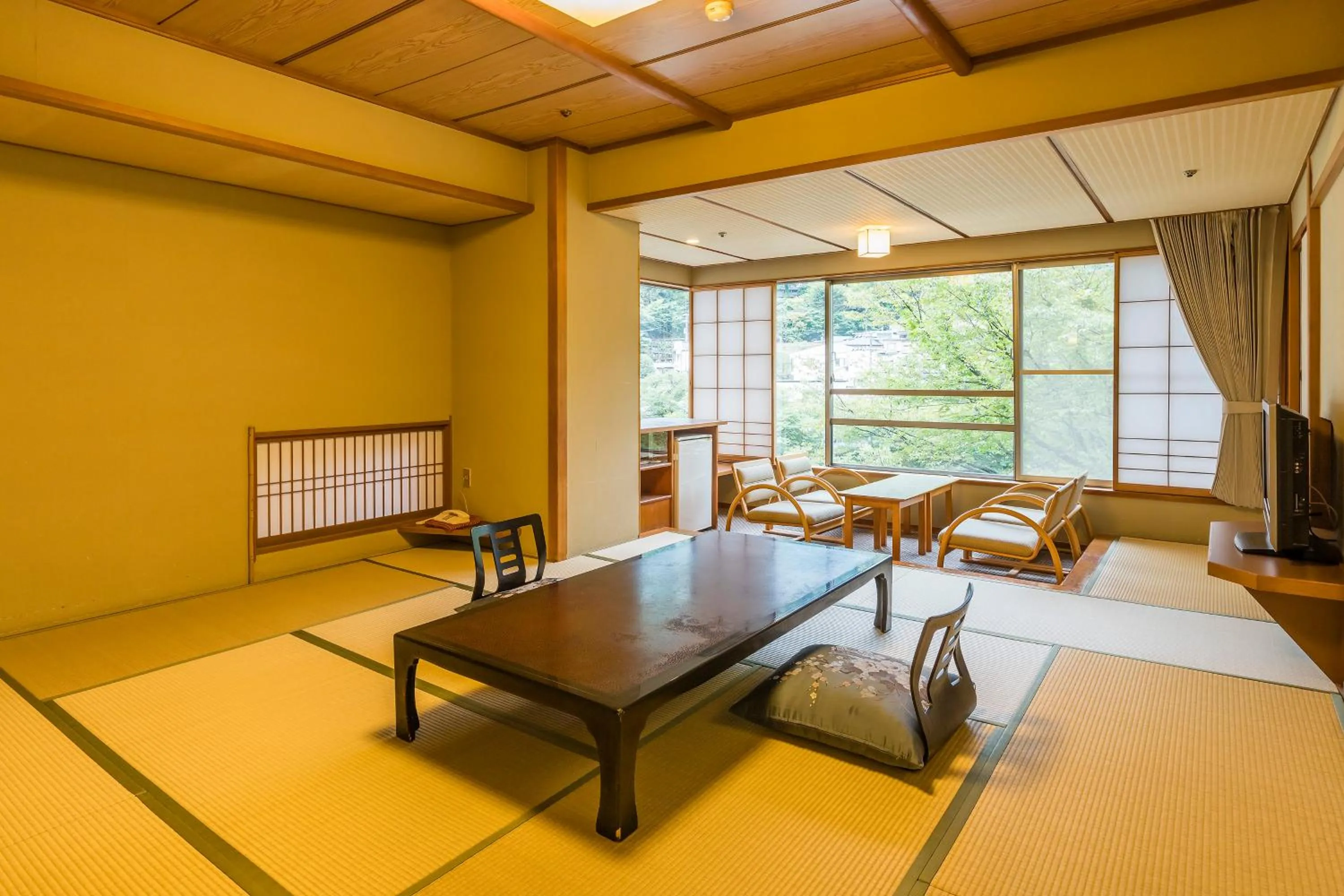 Japanese-Style Superior Room with River View in Hakone Yumoto Onsen Hotel Kajikaso
