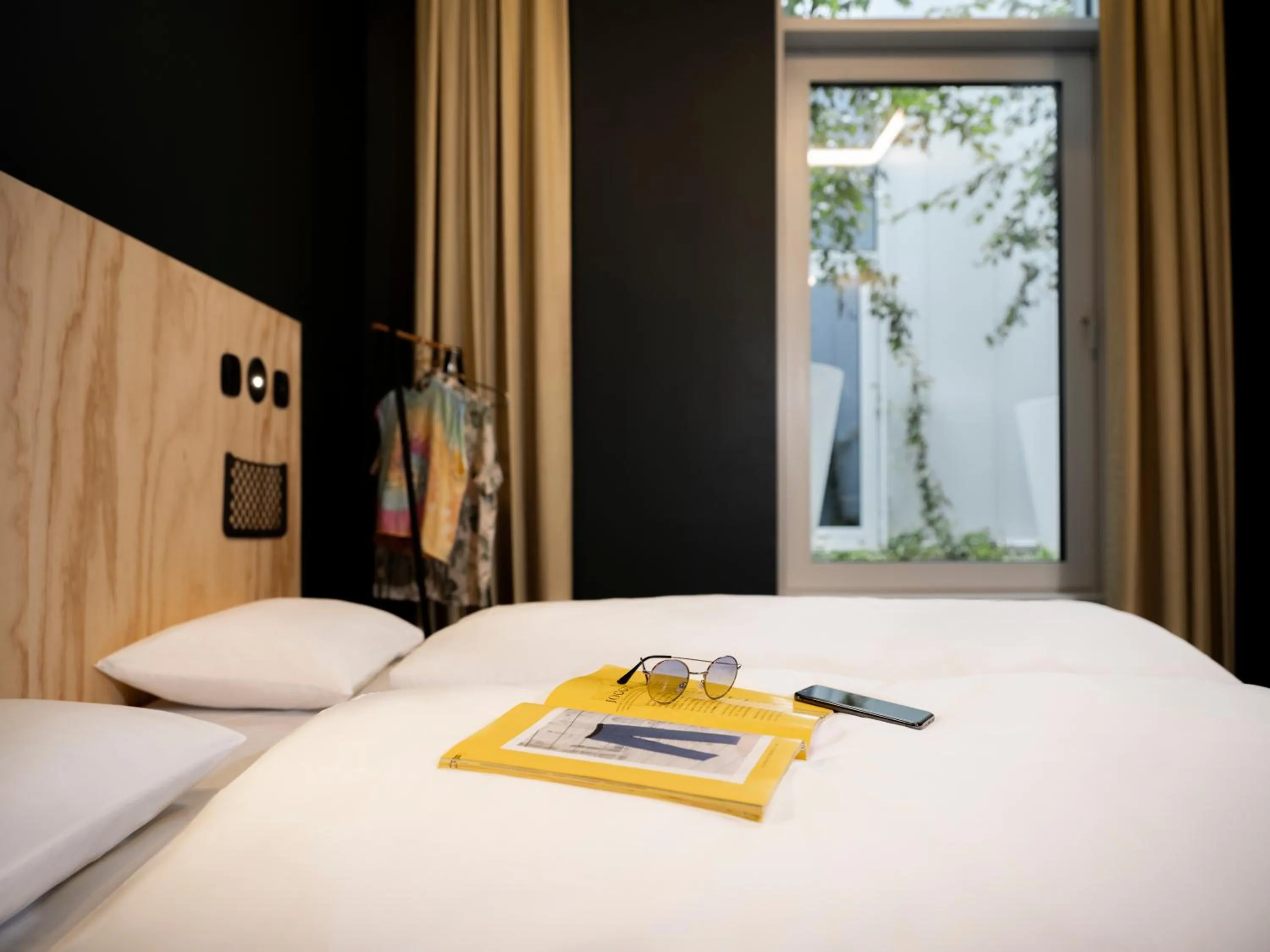 Twin Room with Private Bathroom in JO&JOE Vienna