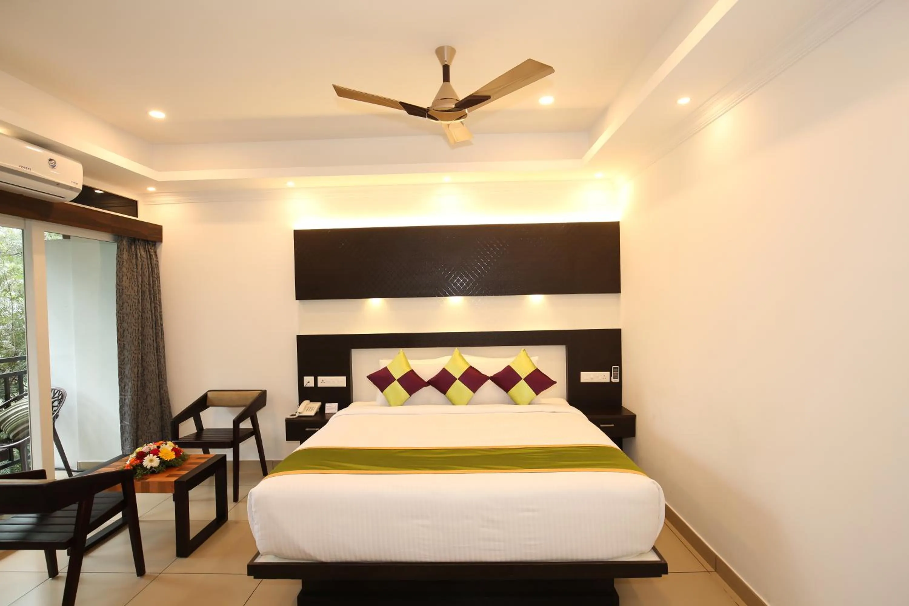 Deluxe Double Room with Balcony in AMUSE VISTA RESORTS AND SPA