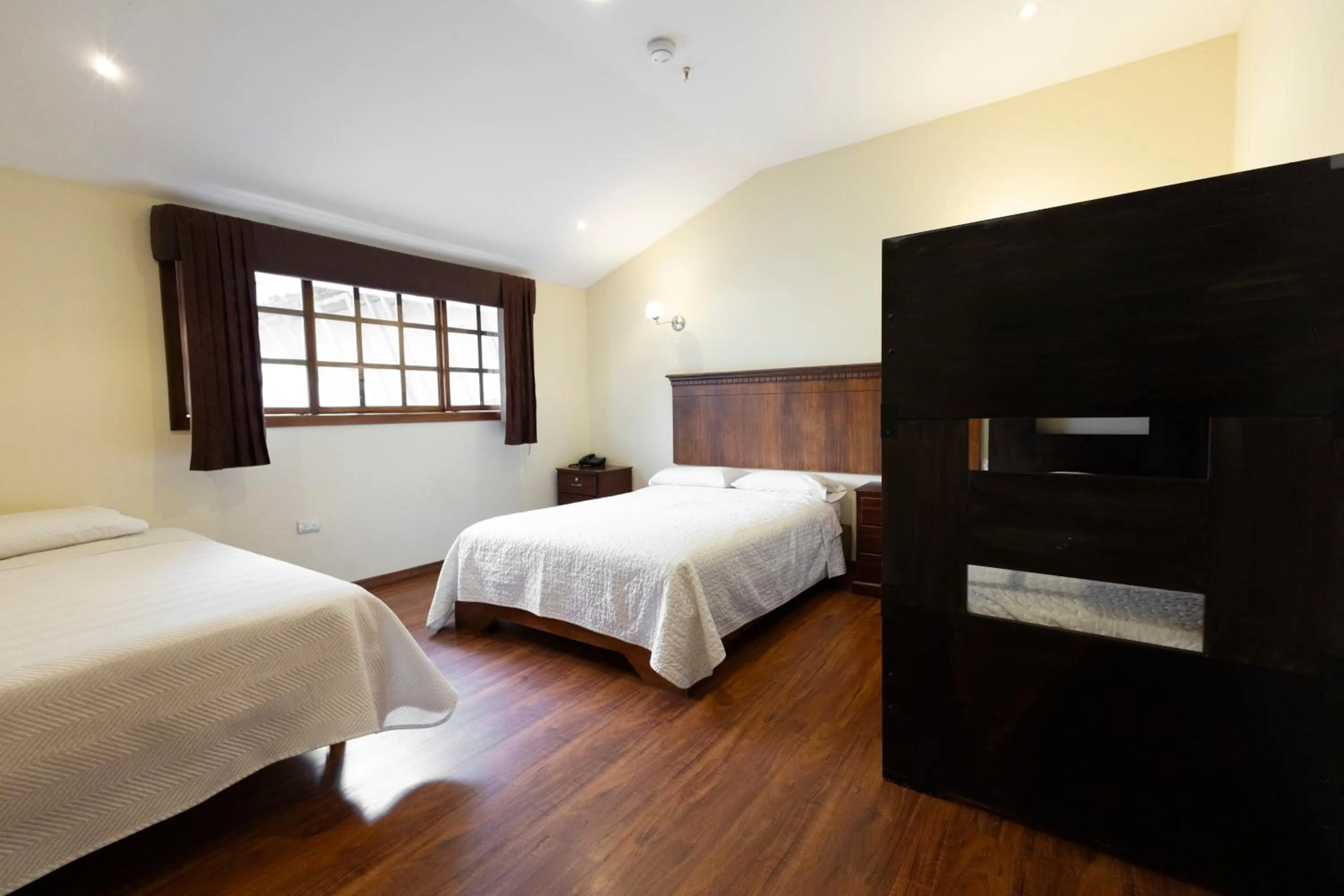 Family Suite in Hotel & Suites El Quijote