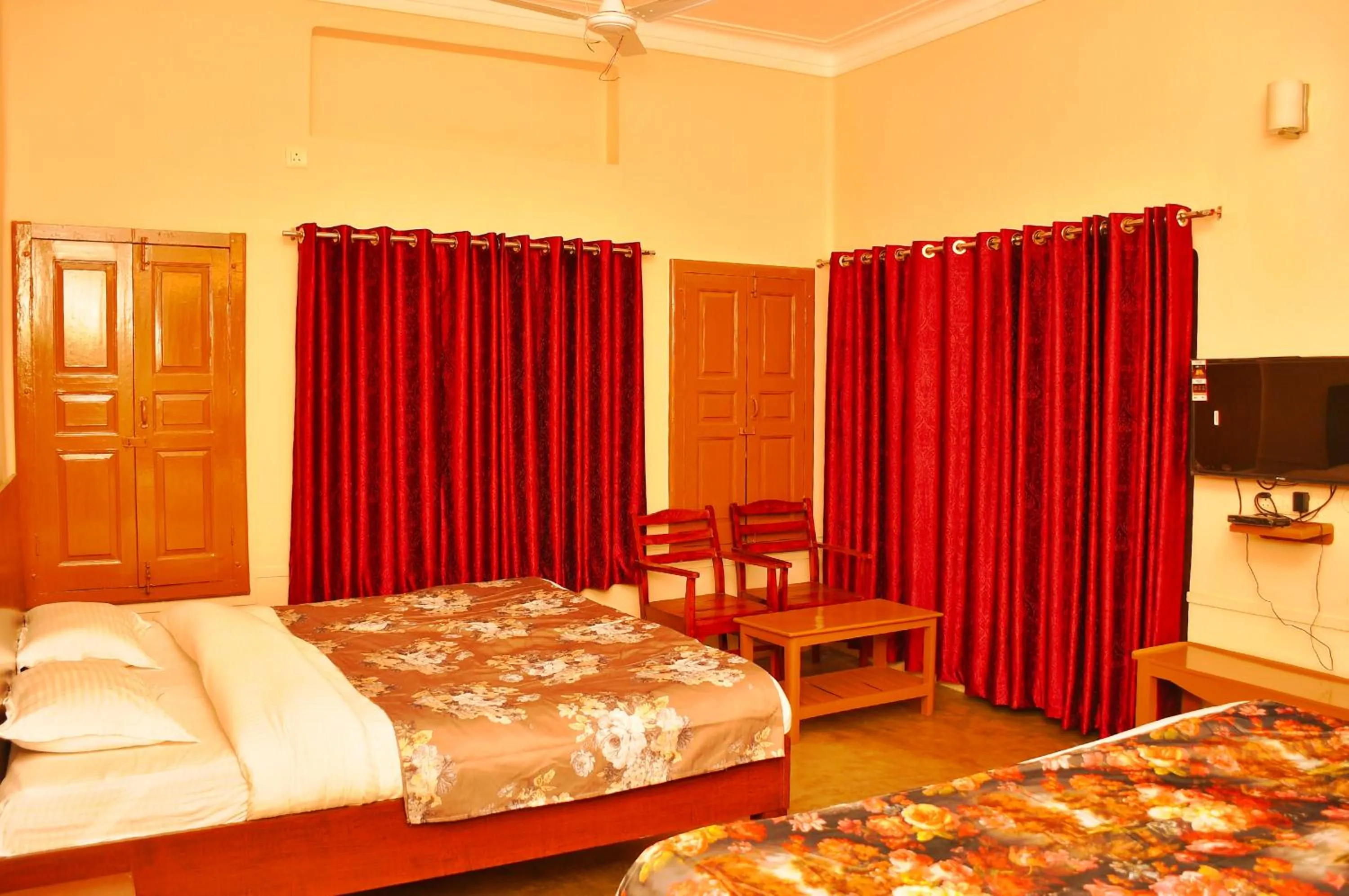 Deluxe Family Room in Gobind Bhawan Heritage Hotel