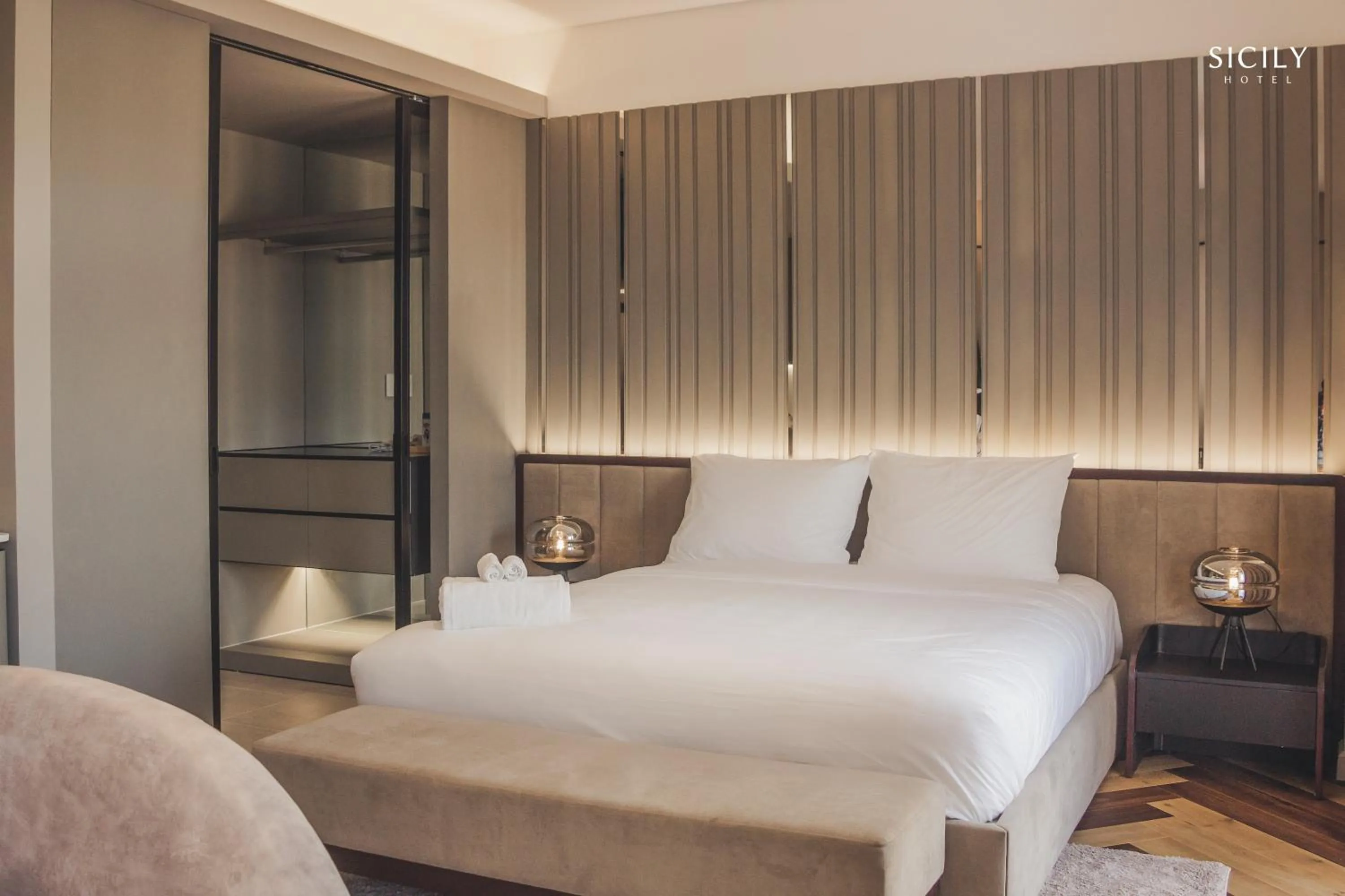 Deluxe Studio in Sicily Hotel Grand World Phú Quốc