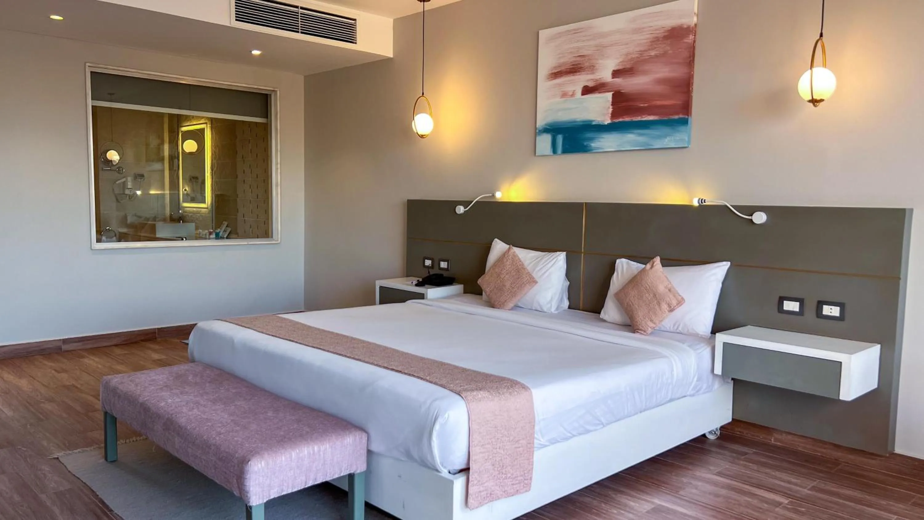 Premium room Jacuzzi indoor sea view   in Sataya Resort Marsa Alam