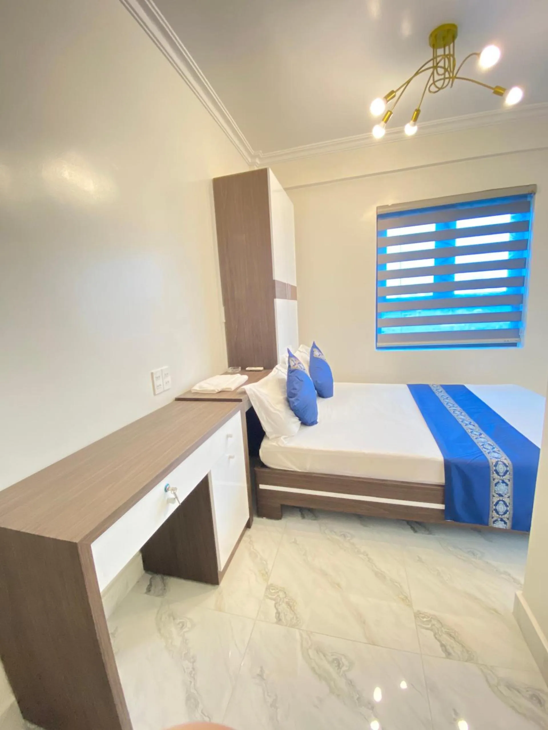 Budget Double Room in Rose Hotel