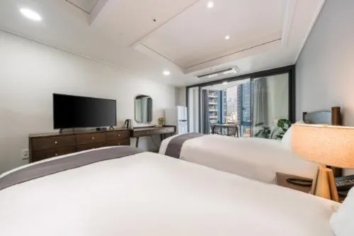 Superior Twin Room Half Ocean View with Rooftop Swimming Pool Access For 2 in Haeundae Central Hotel