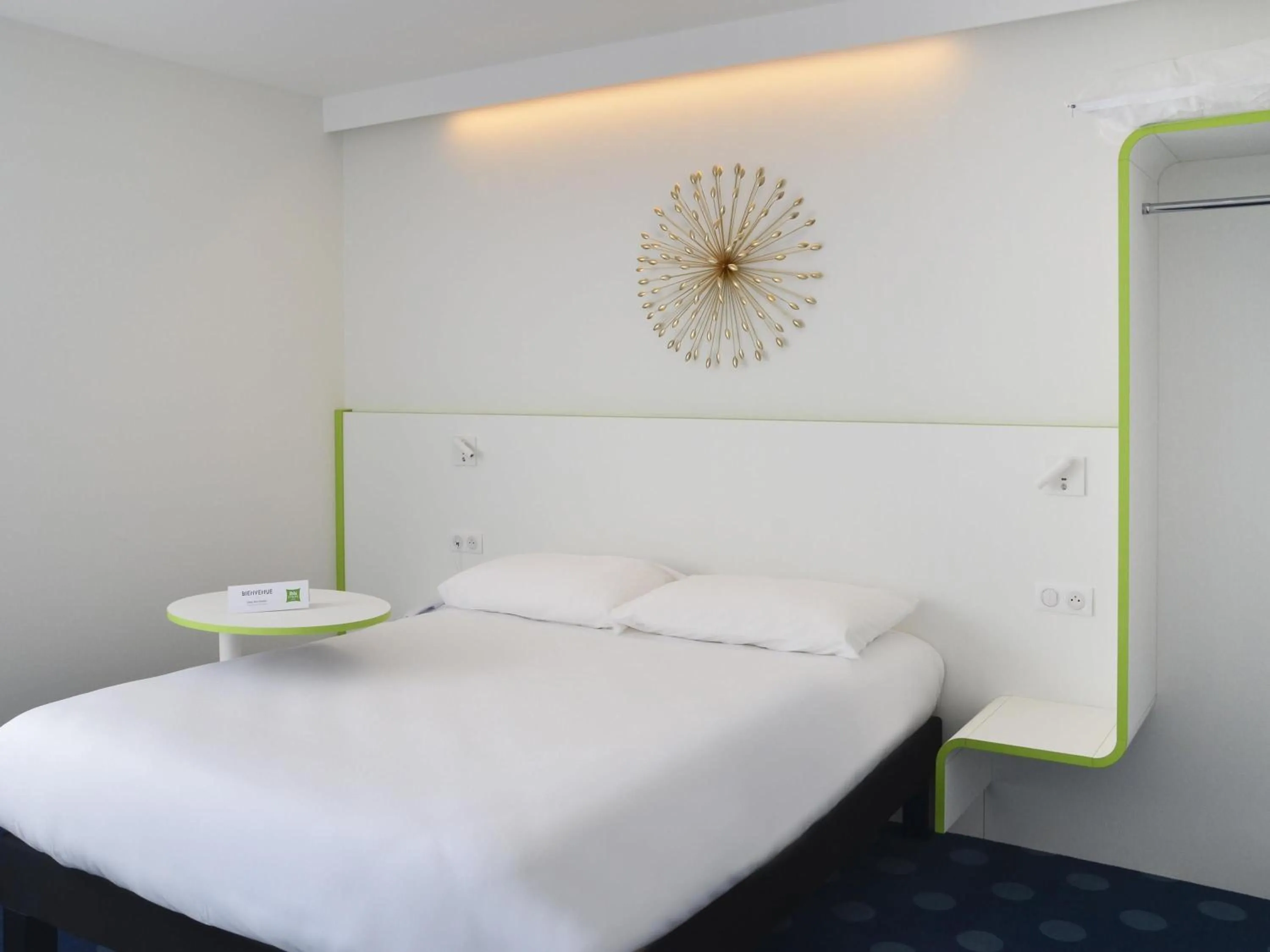 Standard Double Room - single occupancy in ibis Styles Fougeres