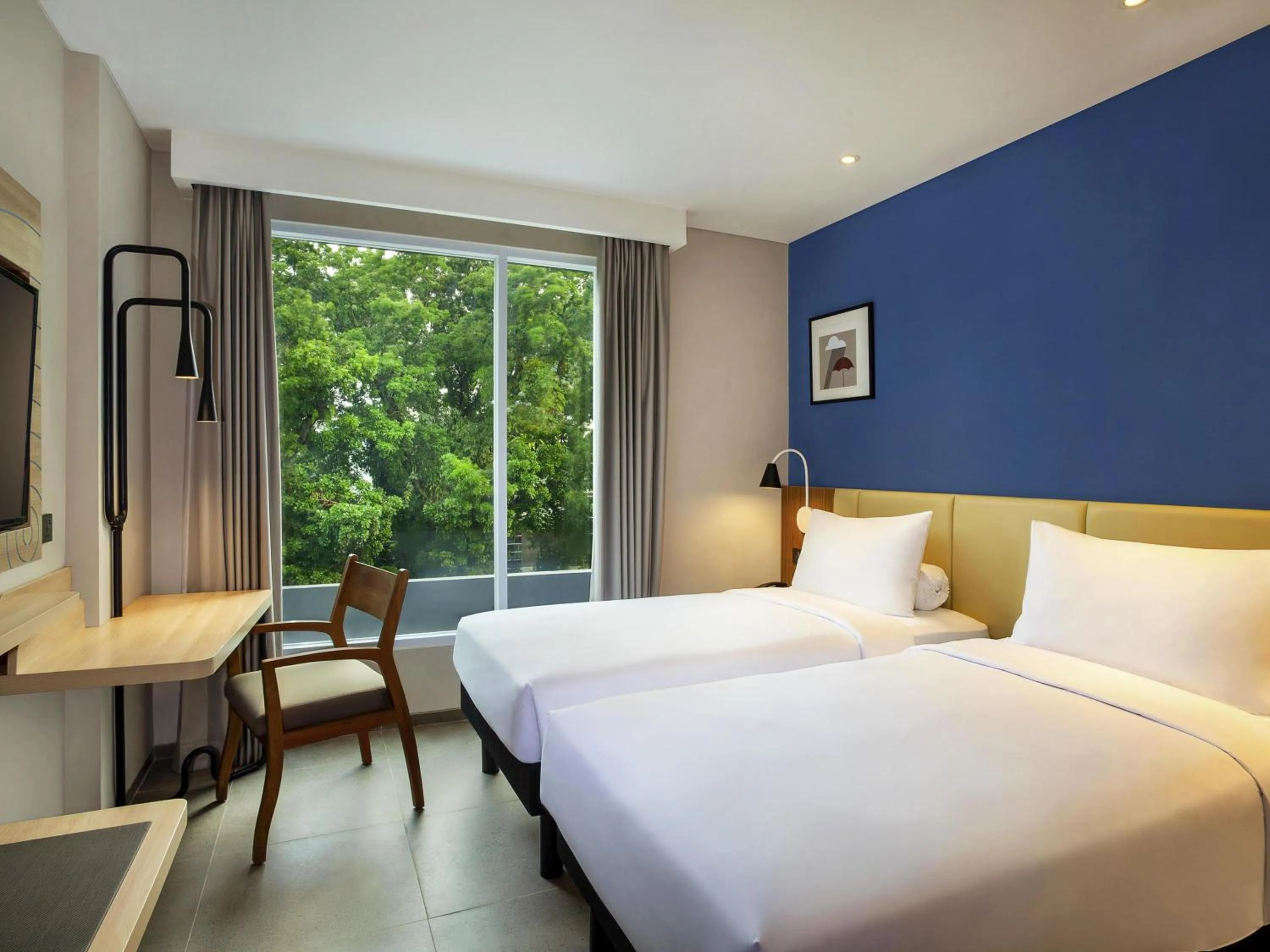 Deluxe Twin Room in ibis Styles Bogor Pajajaran
