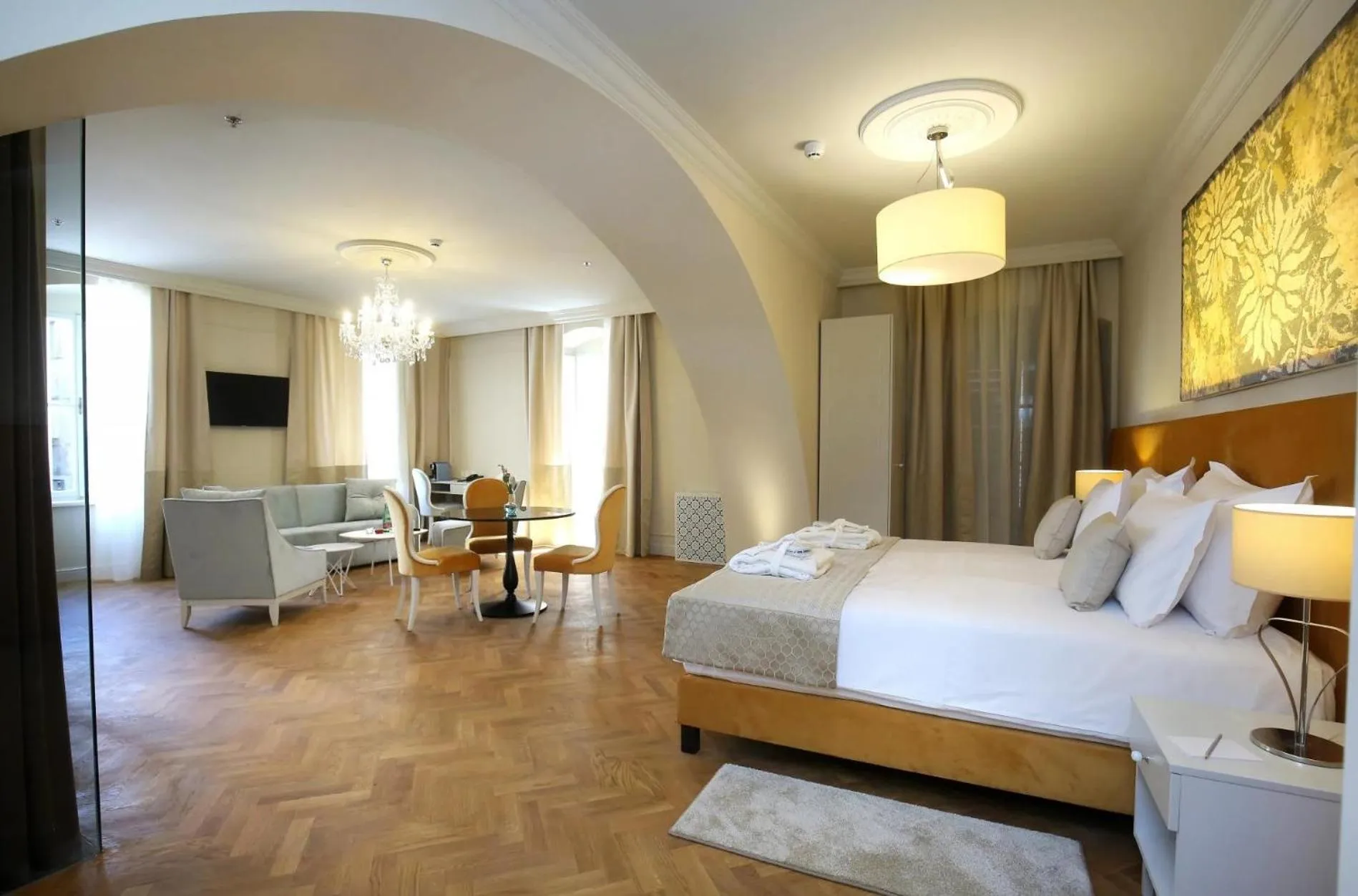 Executive Suite in Heritage hotel Santa Lucia