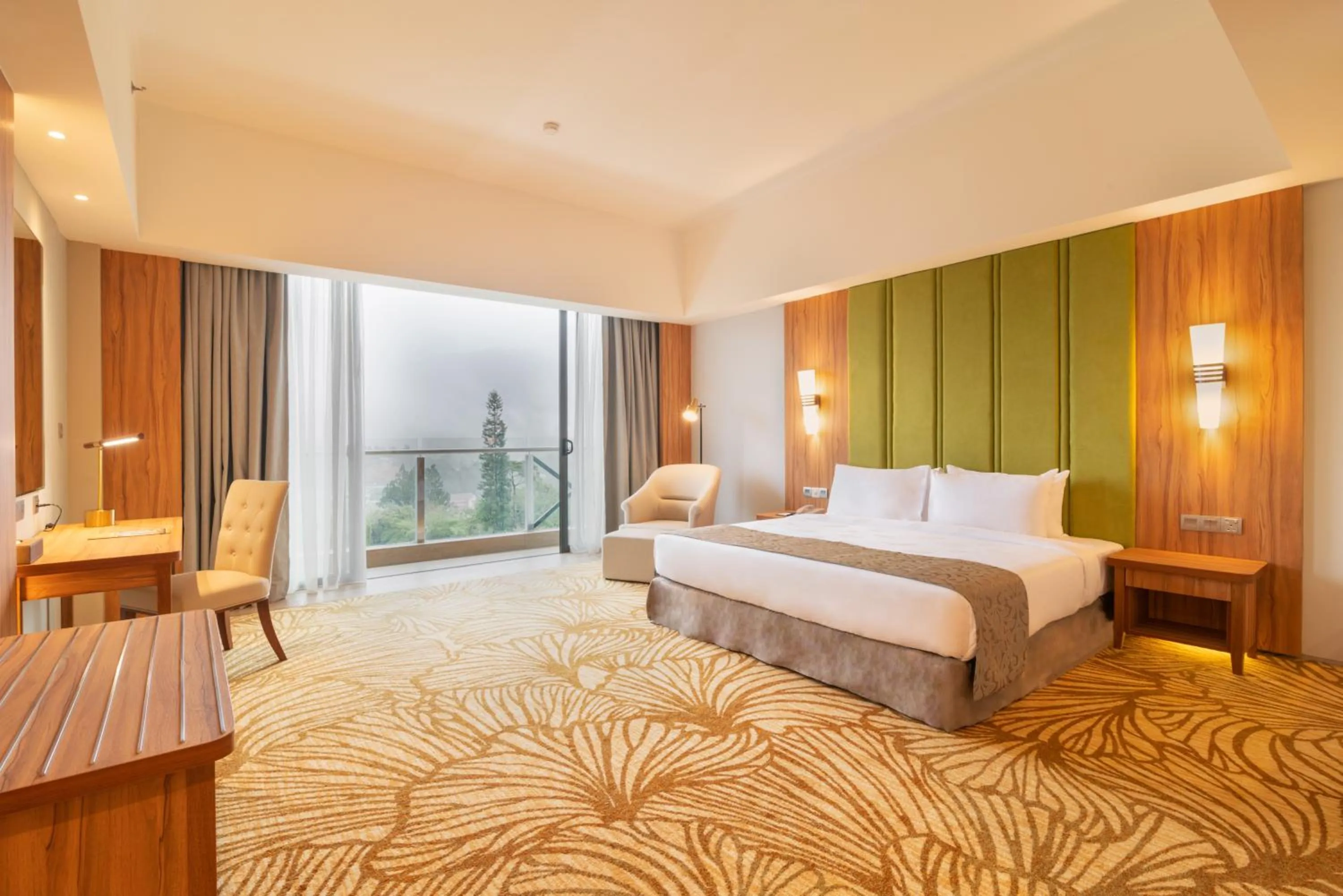 Signature King in Zenith Hotel Cameron