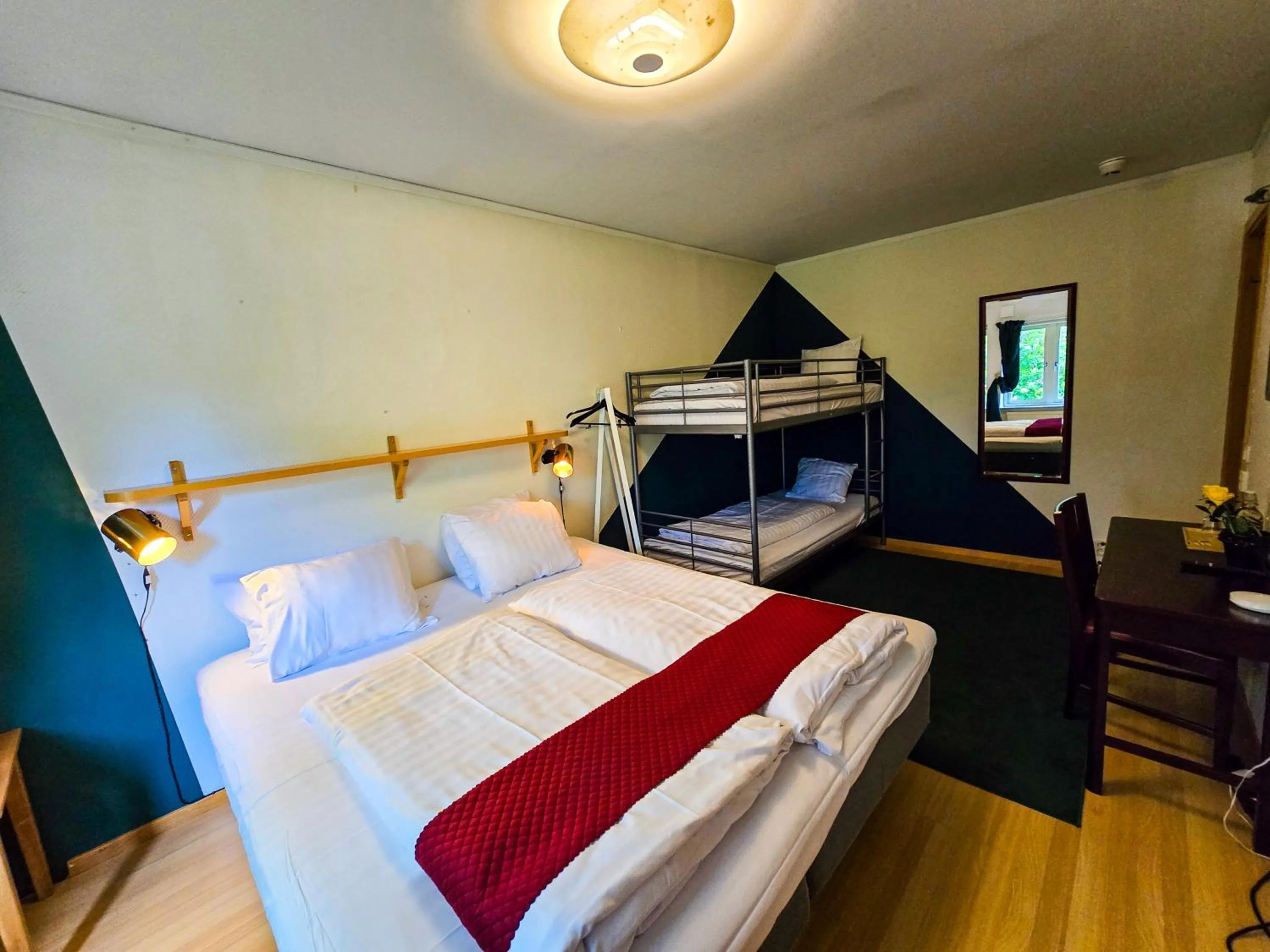 Family Double Room in Nature Shelter Hotel