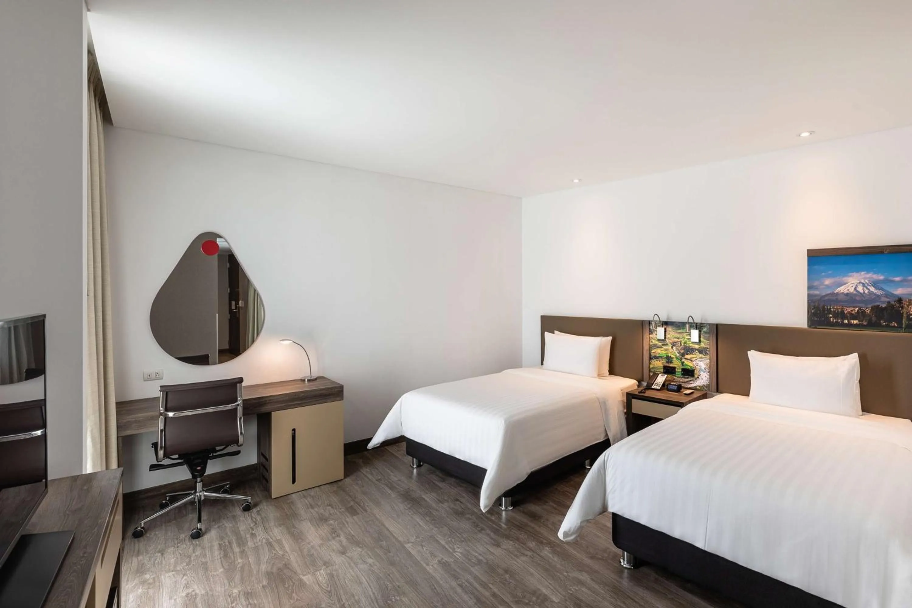 Twin Room in Hampton by Hilton Arequipa