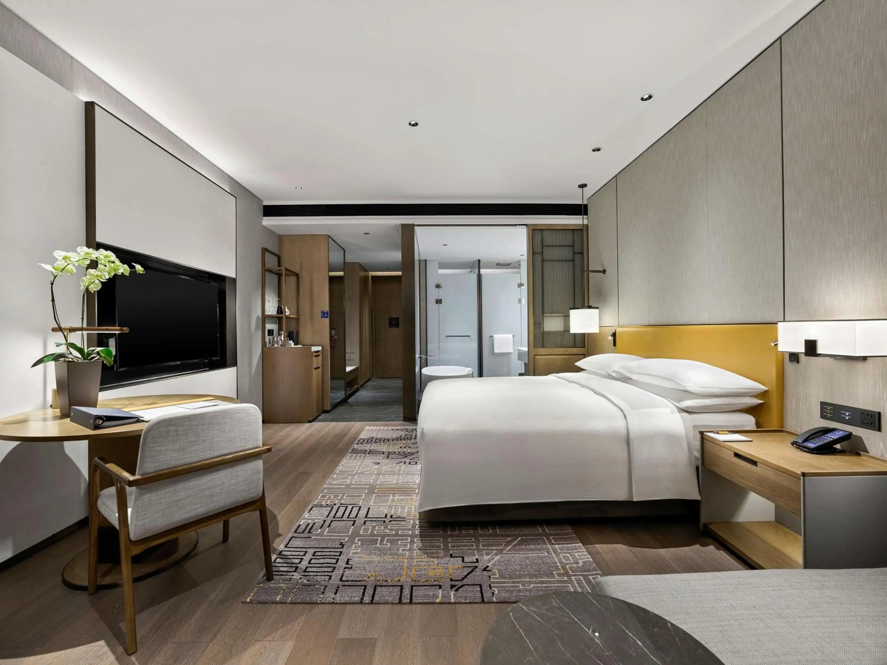 Executive King Room in Hilton Jiaxing
