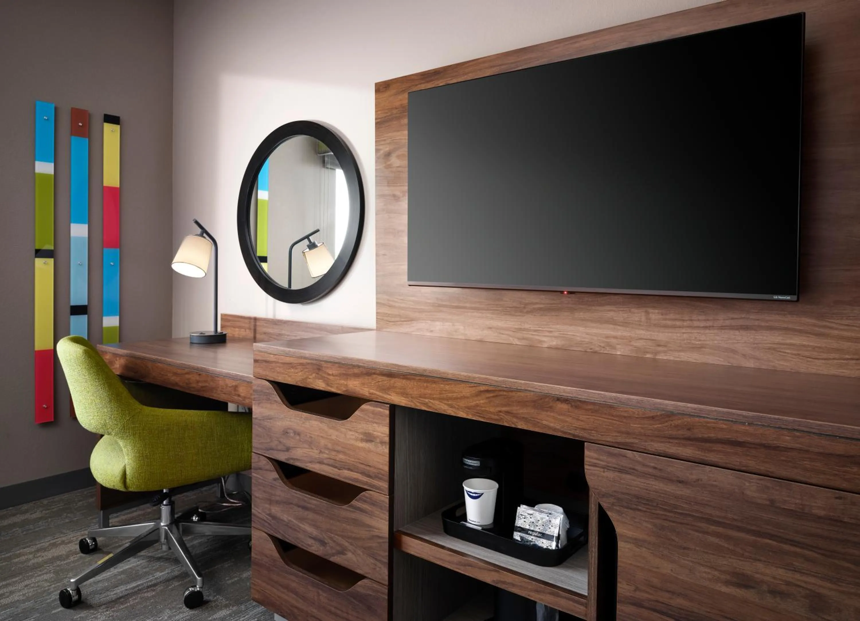 Large King Room with Sofa Bed - Non-Smoking in Hampton Inn Pinellas Park St Petersburg, Fl