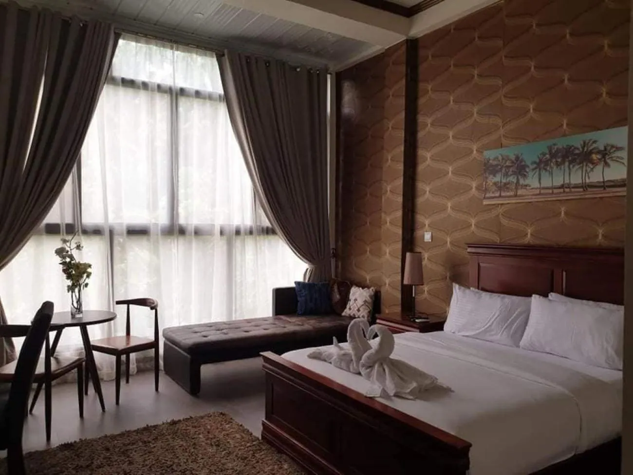 Deluxe Queen Room in Bohol Boutique Hotel