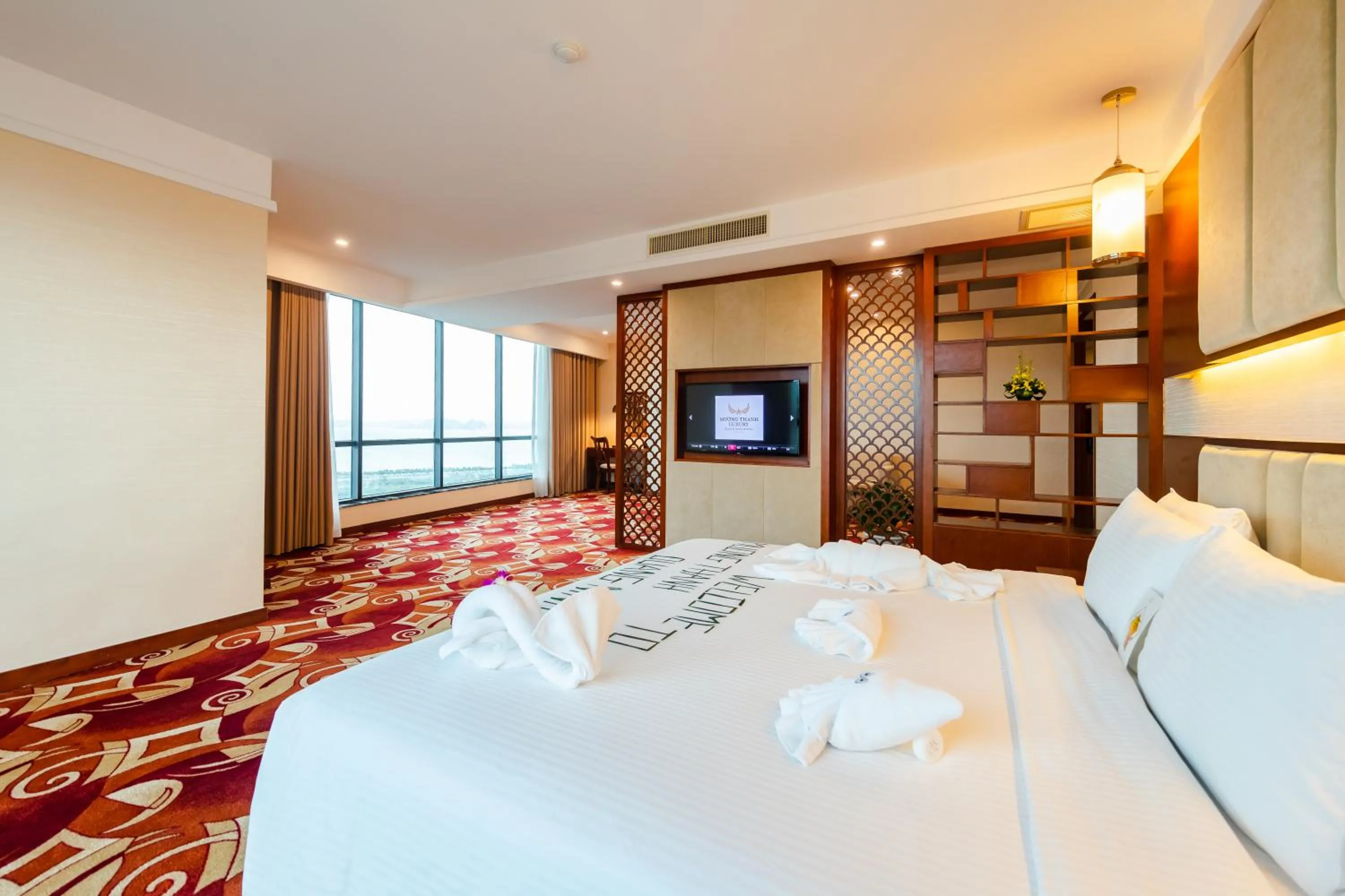 Grand Suite with Sea View in Muong Thanh Luxury Quang Ninh Hotel