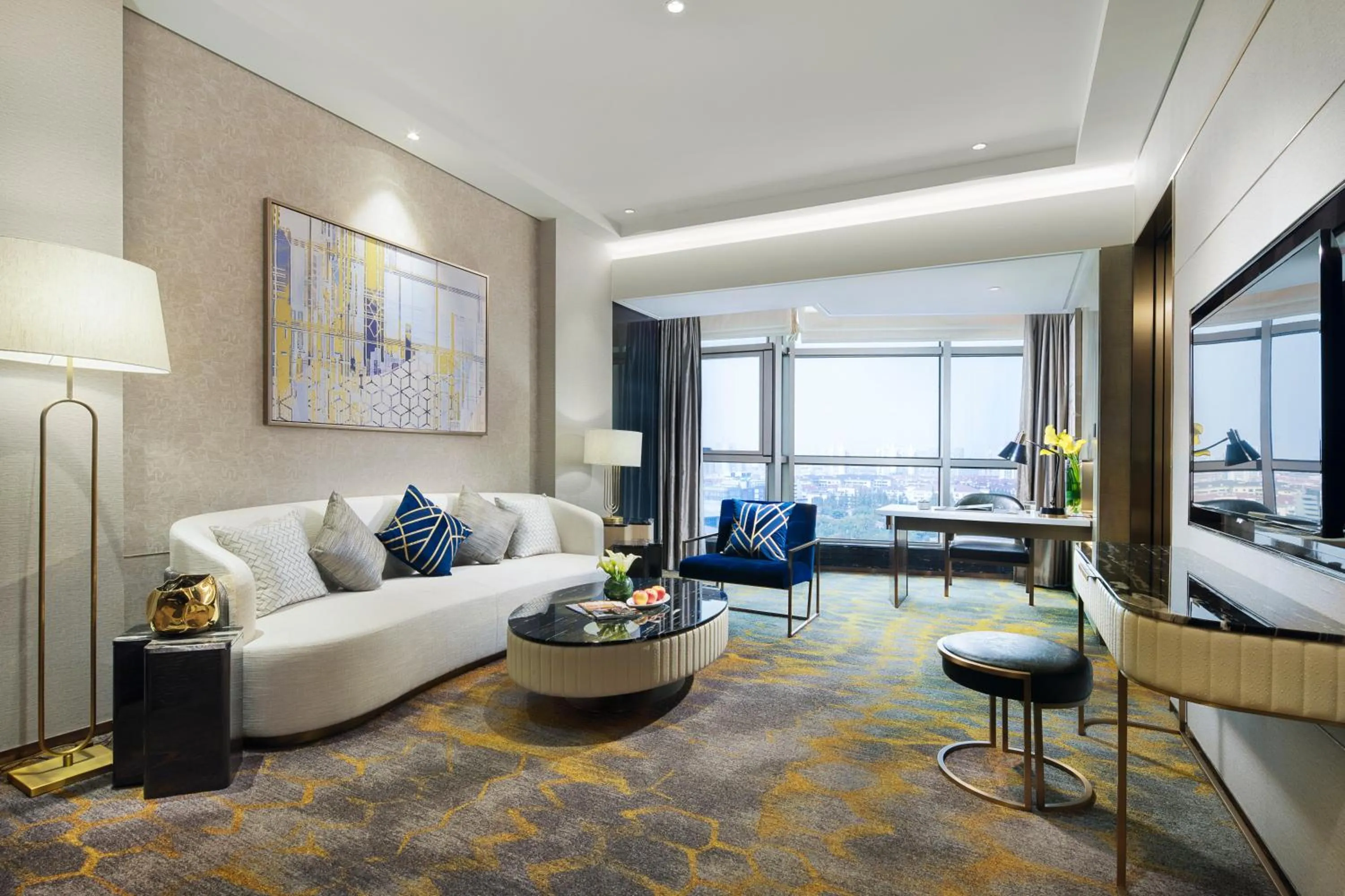 Executive Suite in Grand Millennium Shanghai HongQiao