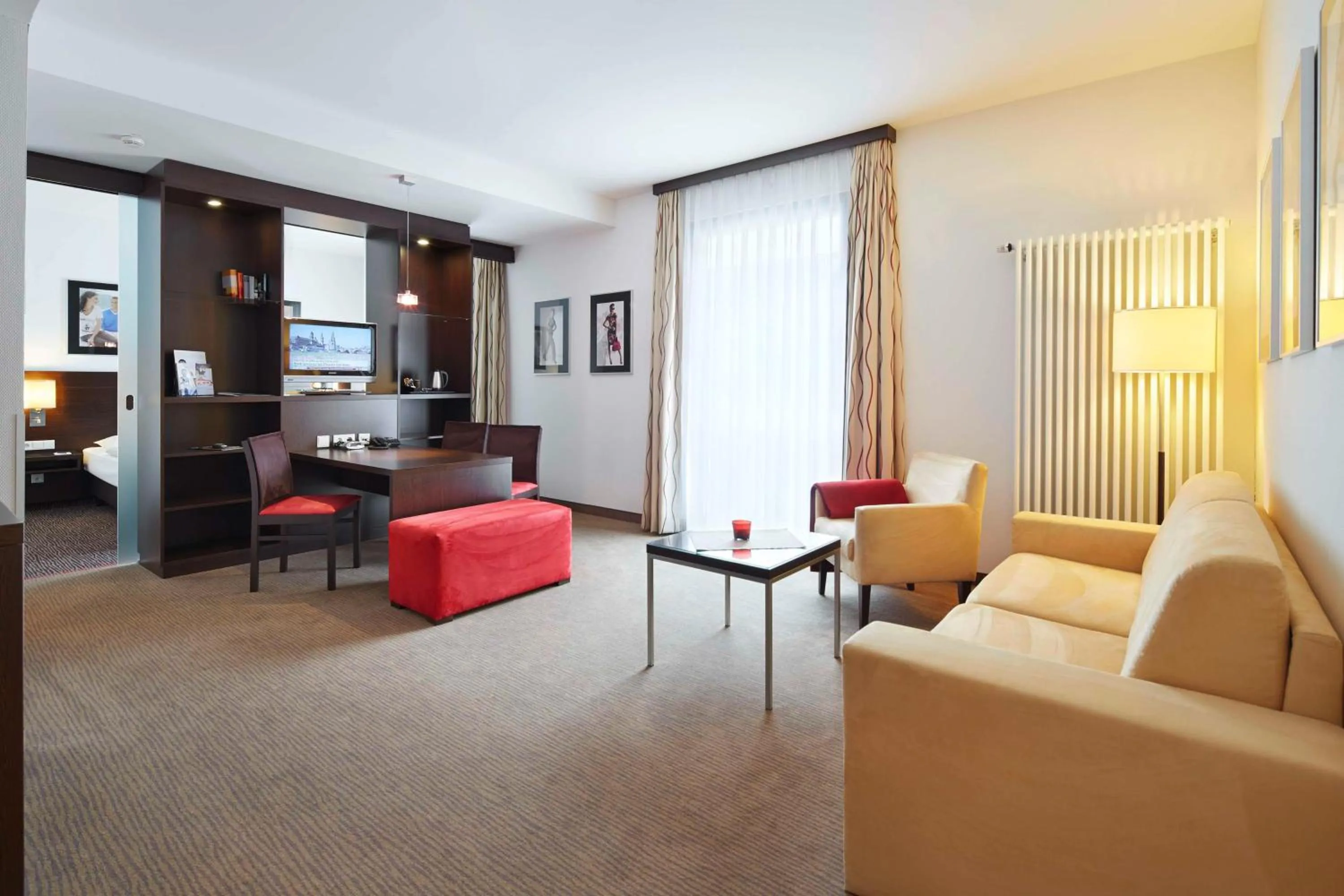 Suite with Two Single Beds and Sofa Bed in Best Western Plus Hotel Ostertor